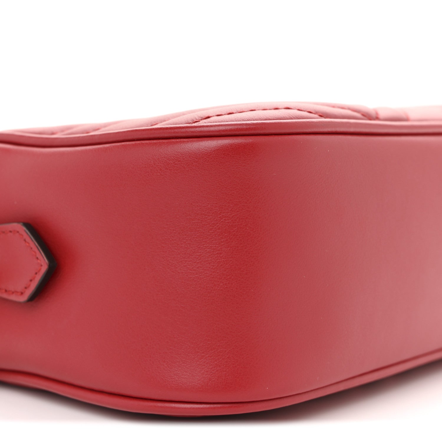 Calfskin Matelasse Small GG Marmont Chain Shoulder Bag Hibiscus Red