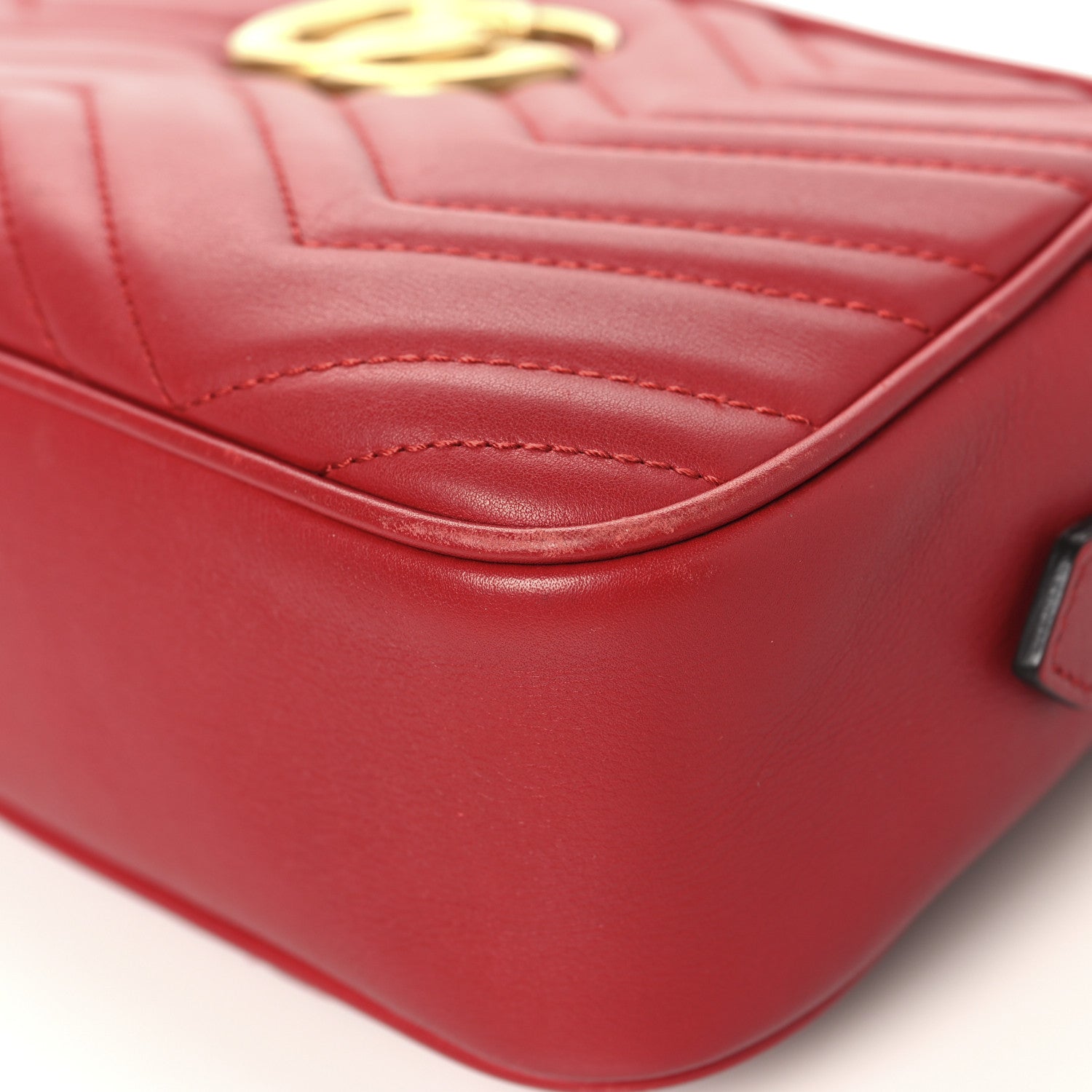 Calfskin Matelasse Small GG Marmont Chain Shoulder Bag Hibiscus Red