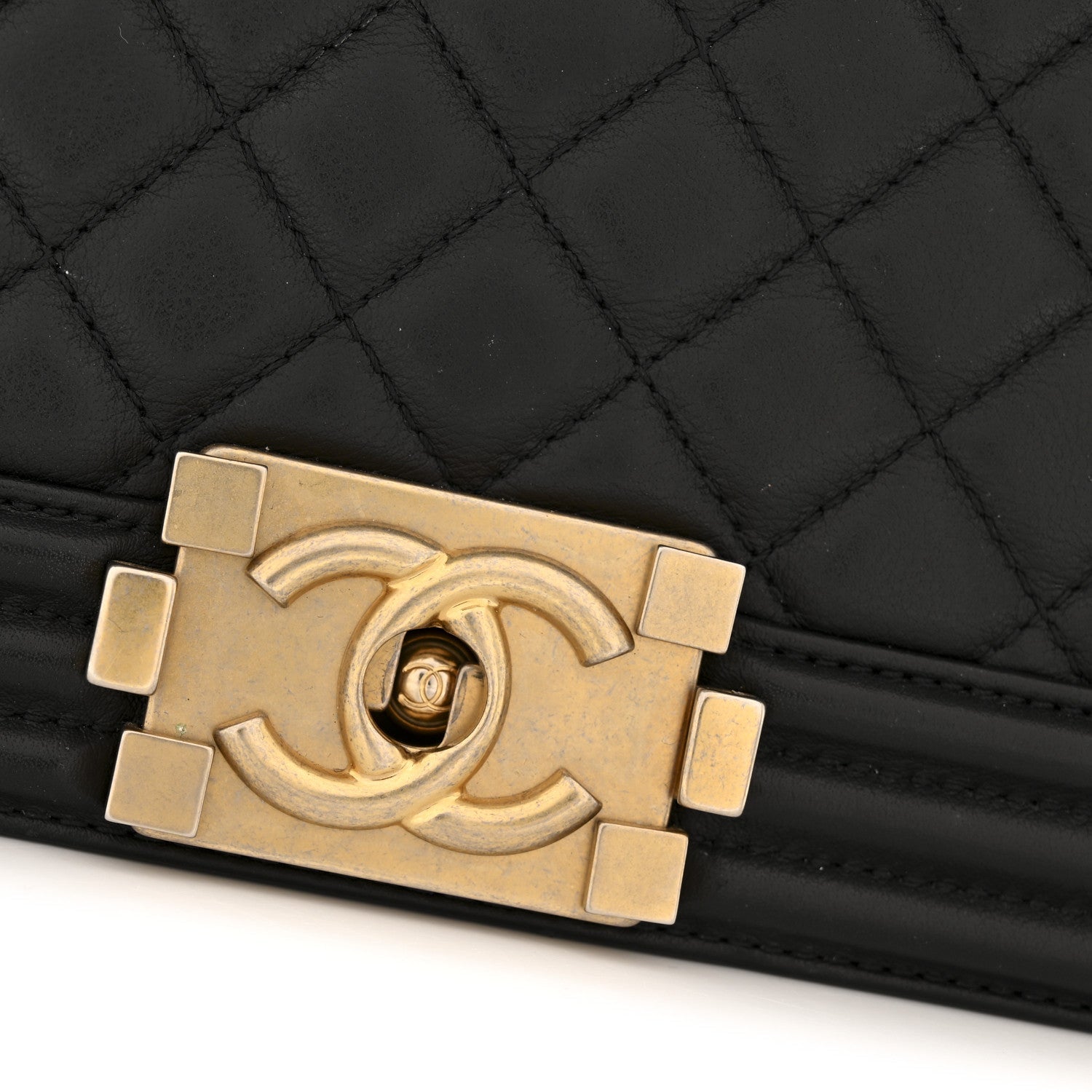 Calfskin Quilted Medium Boy Flap Black
