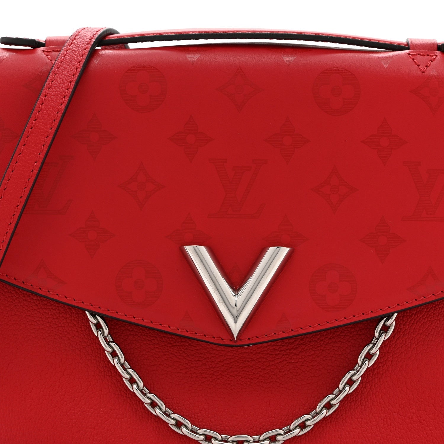 Calfskin Monogram Very Messenger Rubis Red