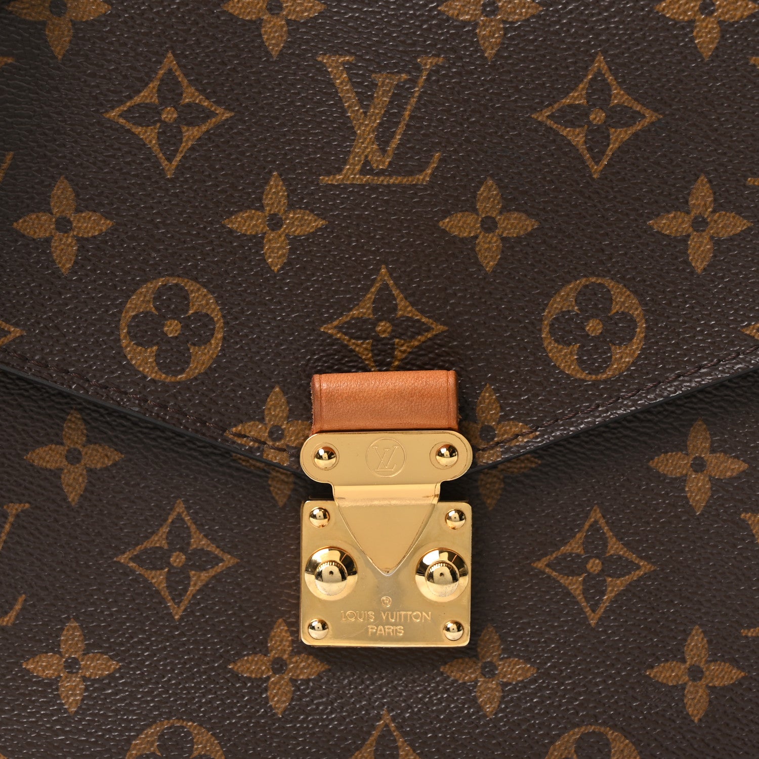 Monogram Pochette Metis