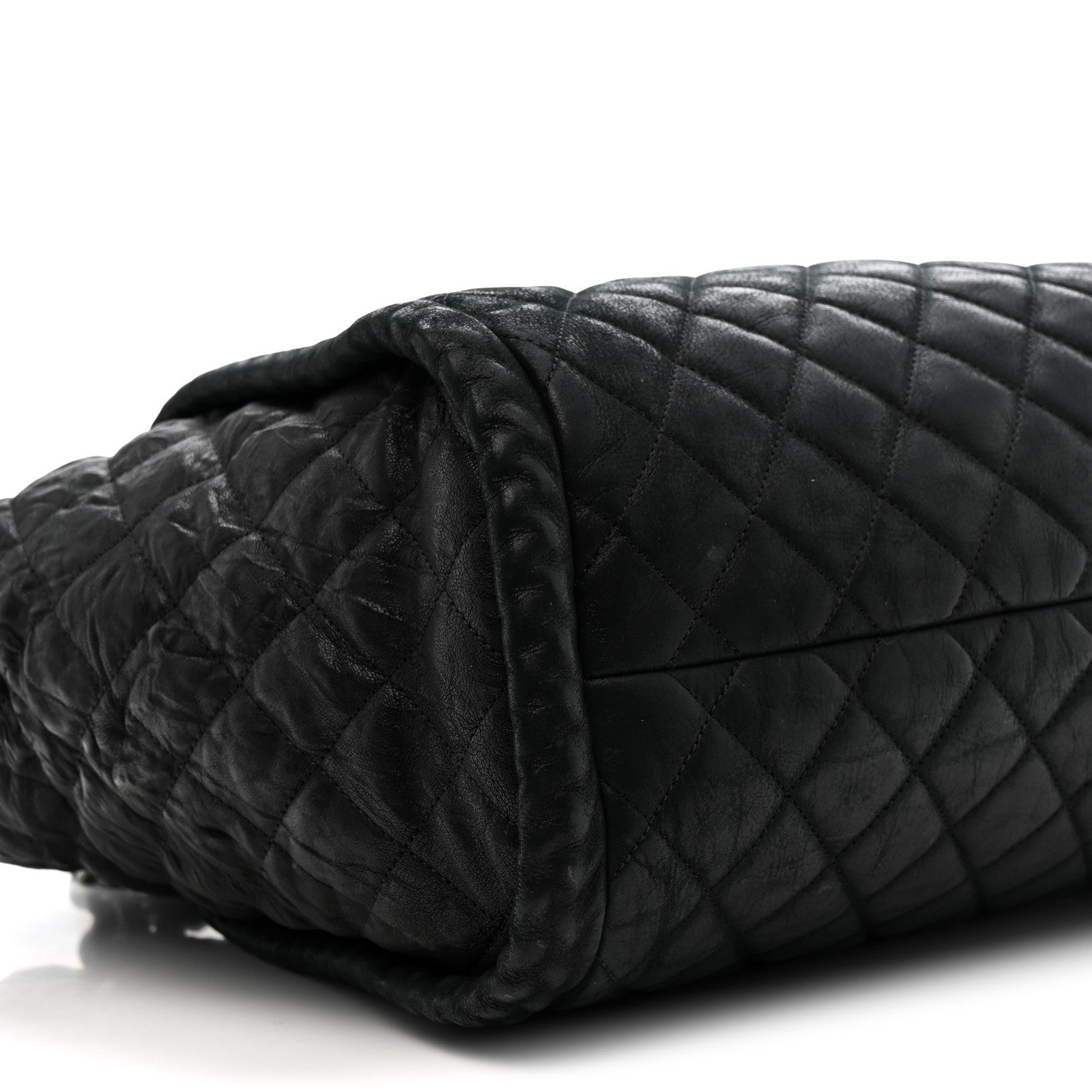 Crumpled Calfskin Iridescent Calfskin Hidden Chain Large Quilted Shopping Tote Black