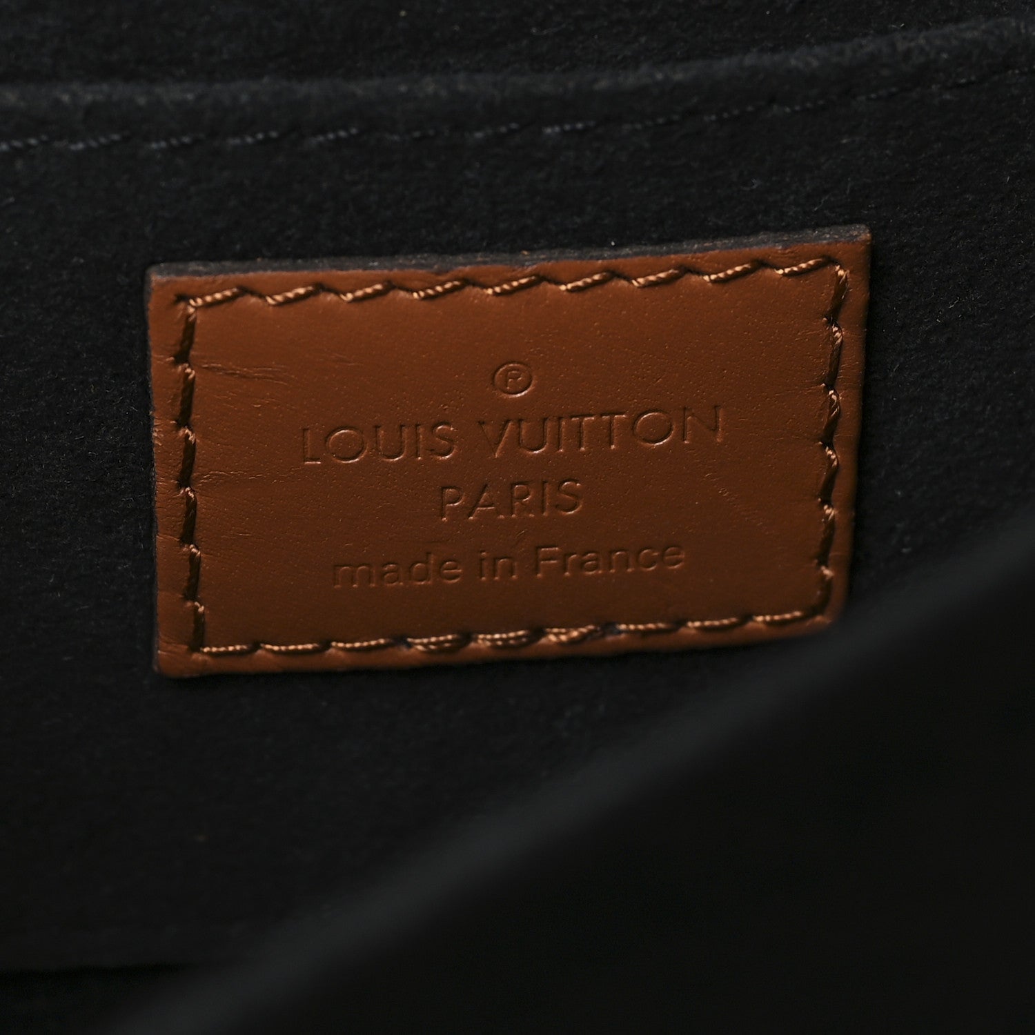 Reverse Monogram Dauphine Mini