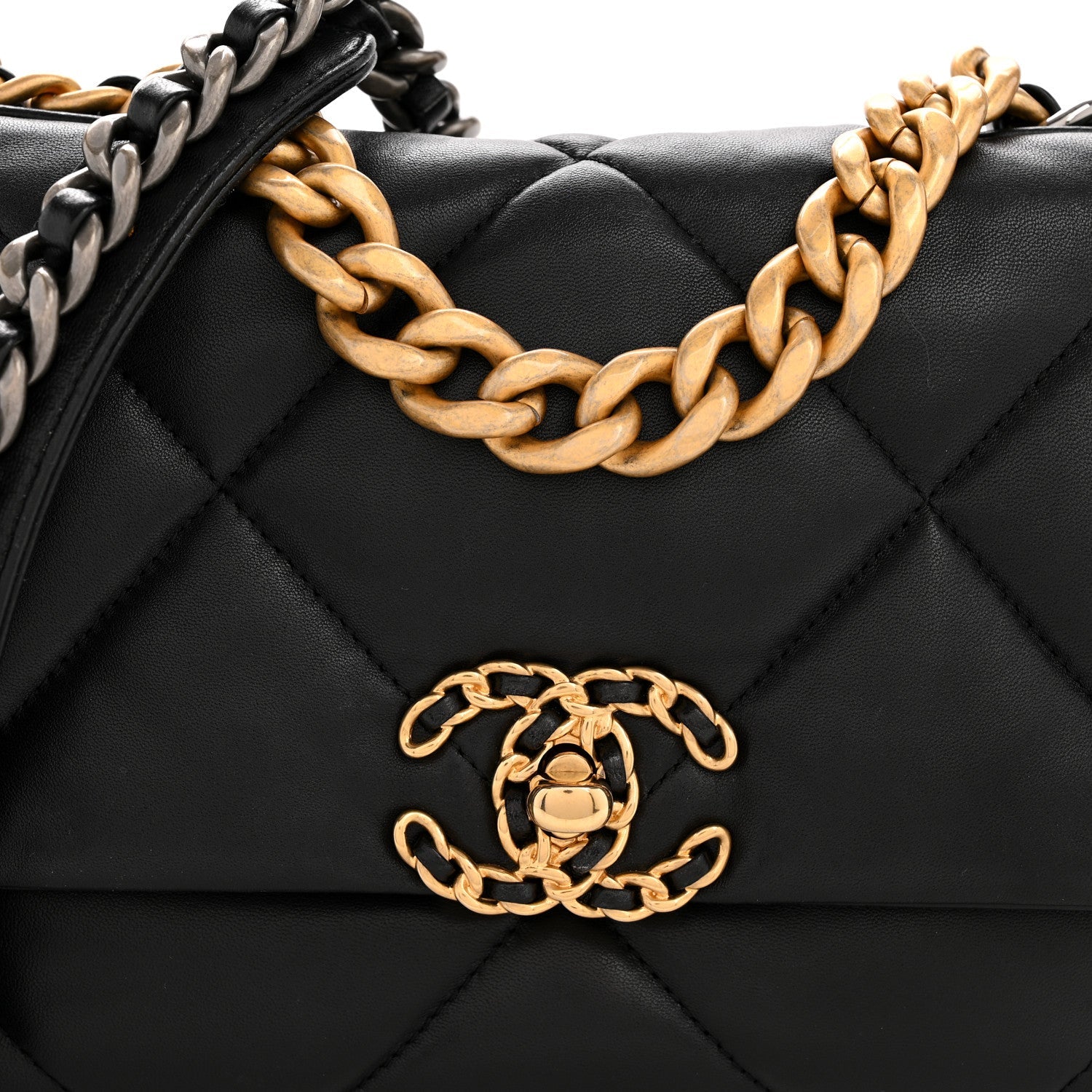 Lambskin Quilted Medium Chanel 19 Flap Black