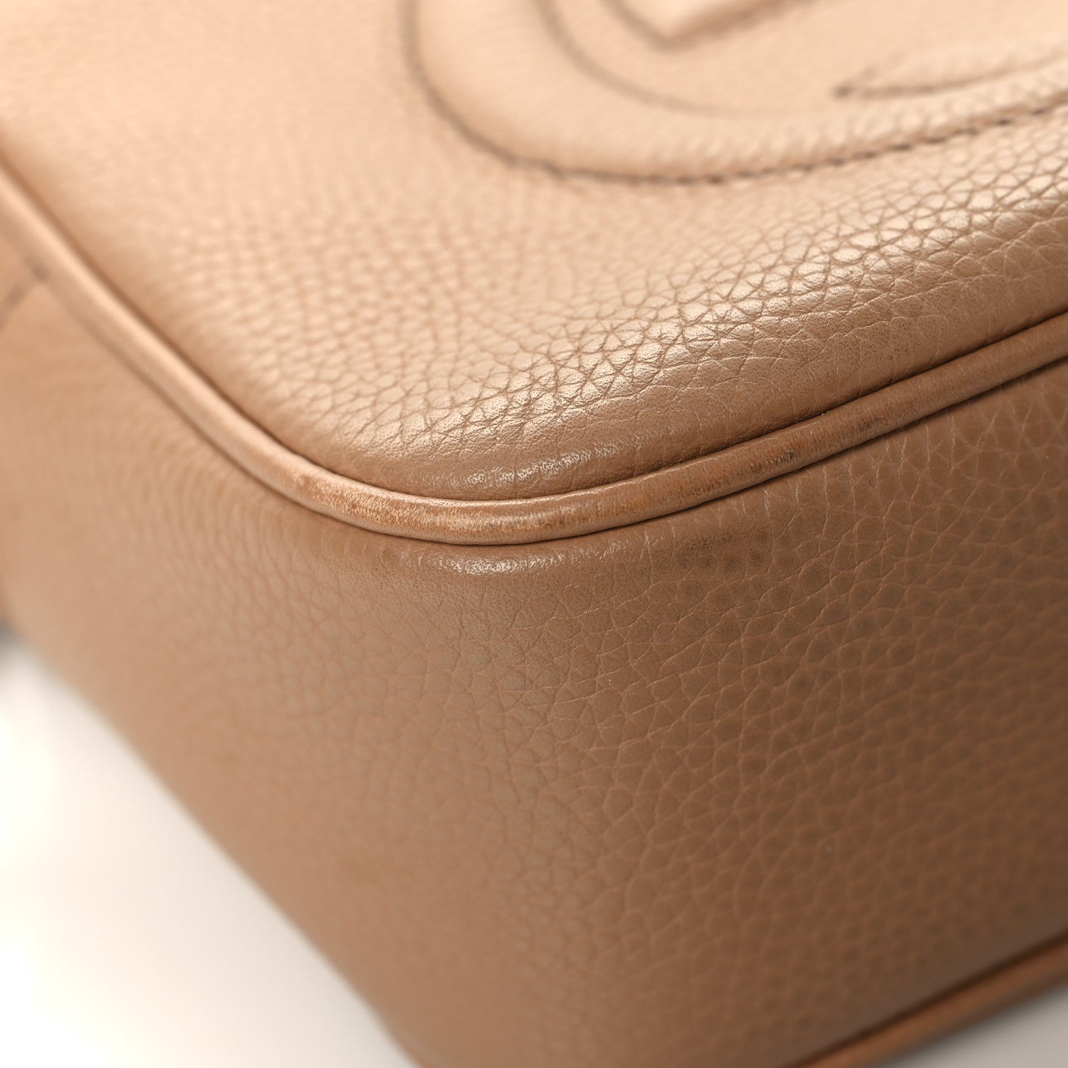 Pebbled Calfskin Small Soho Disco Bag Camelia