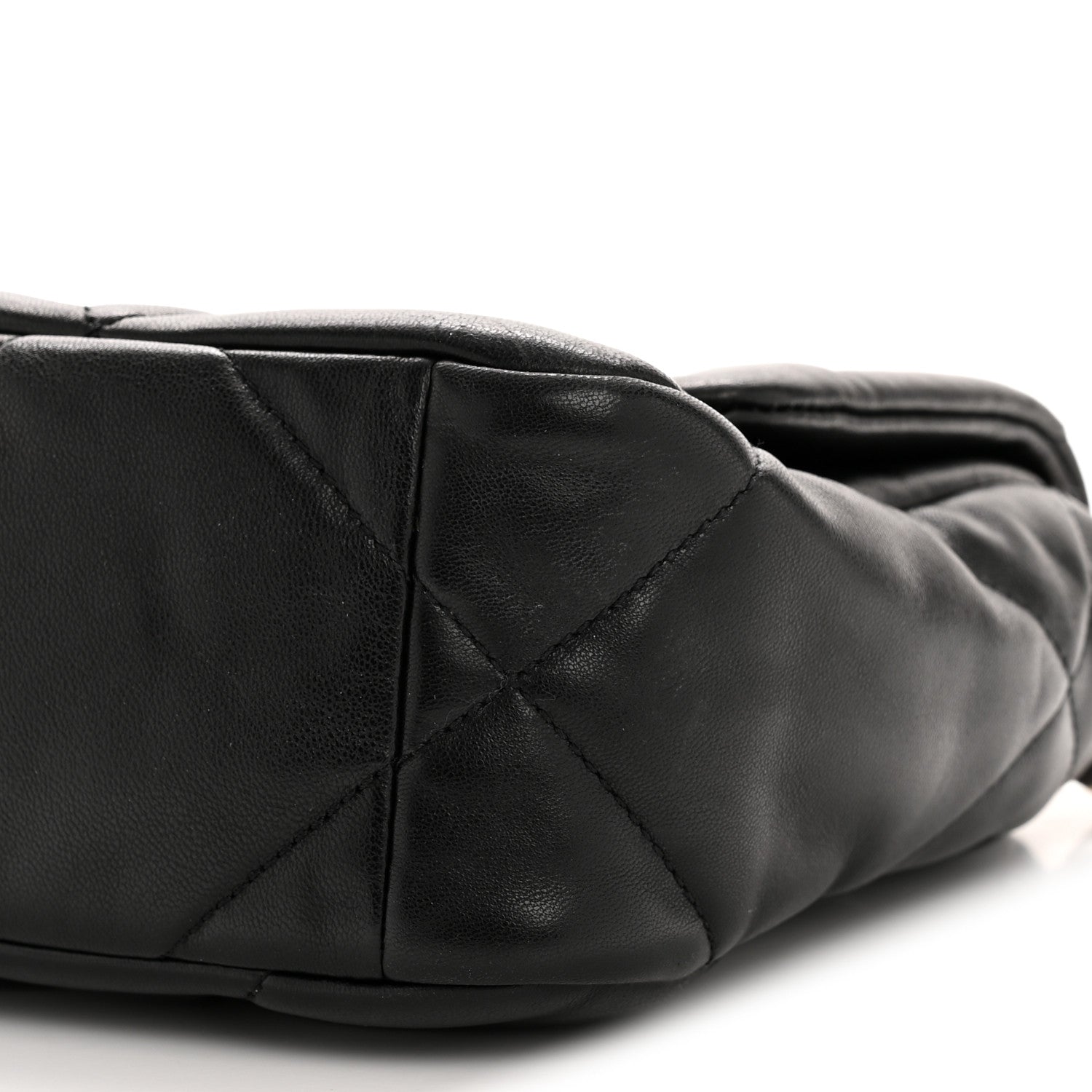 Lambskin Quilted Medium Chanel 19 Flap Black