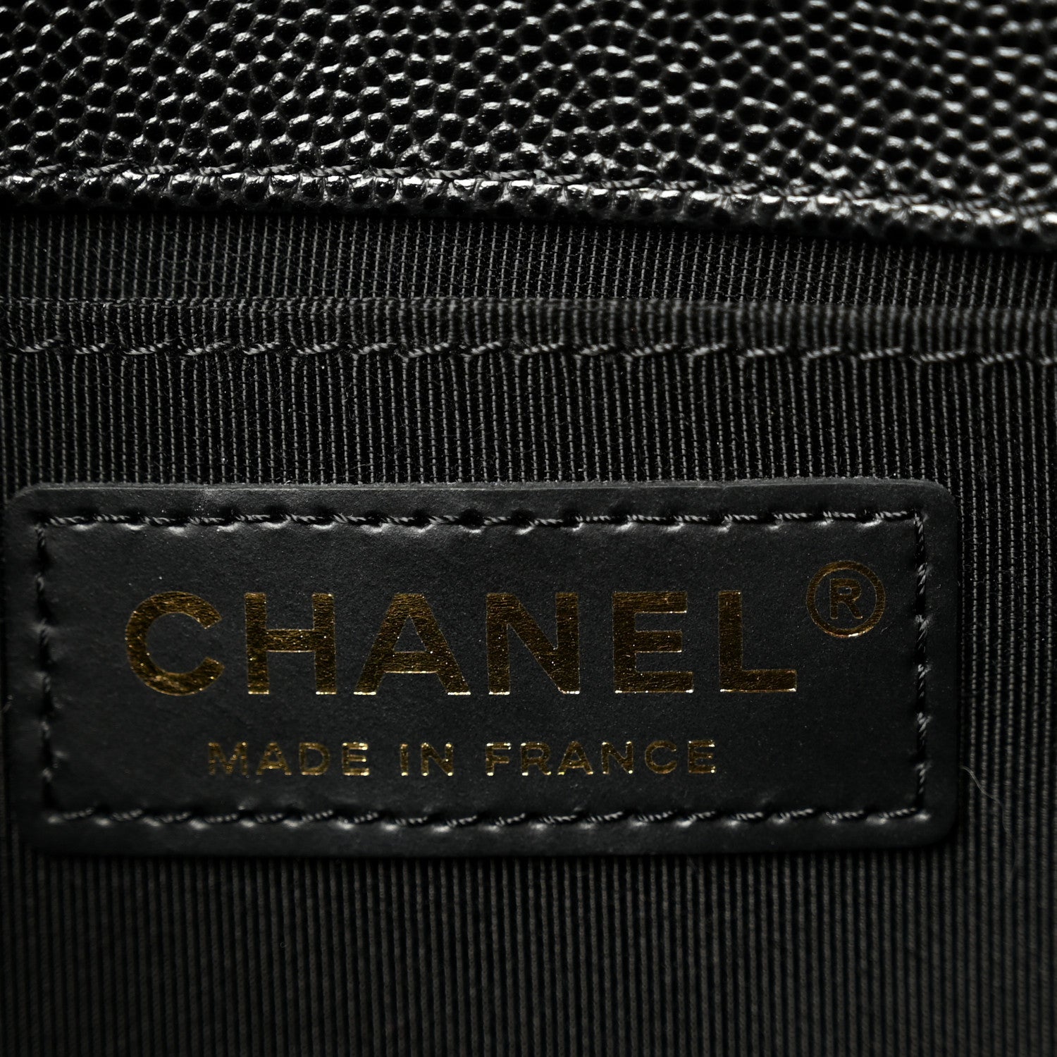 Caviar Quilted Medium Boy Flap Black