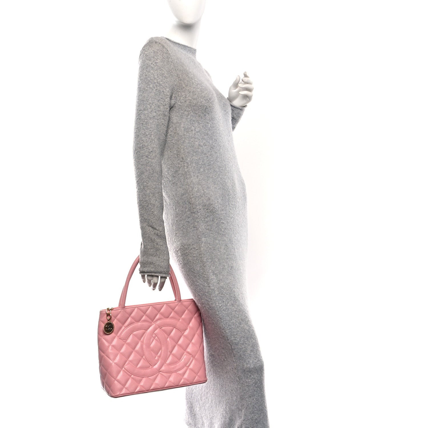 Caviar Quilted Medallion Tote Light Pink