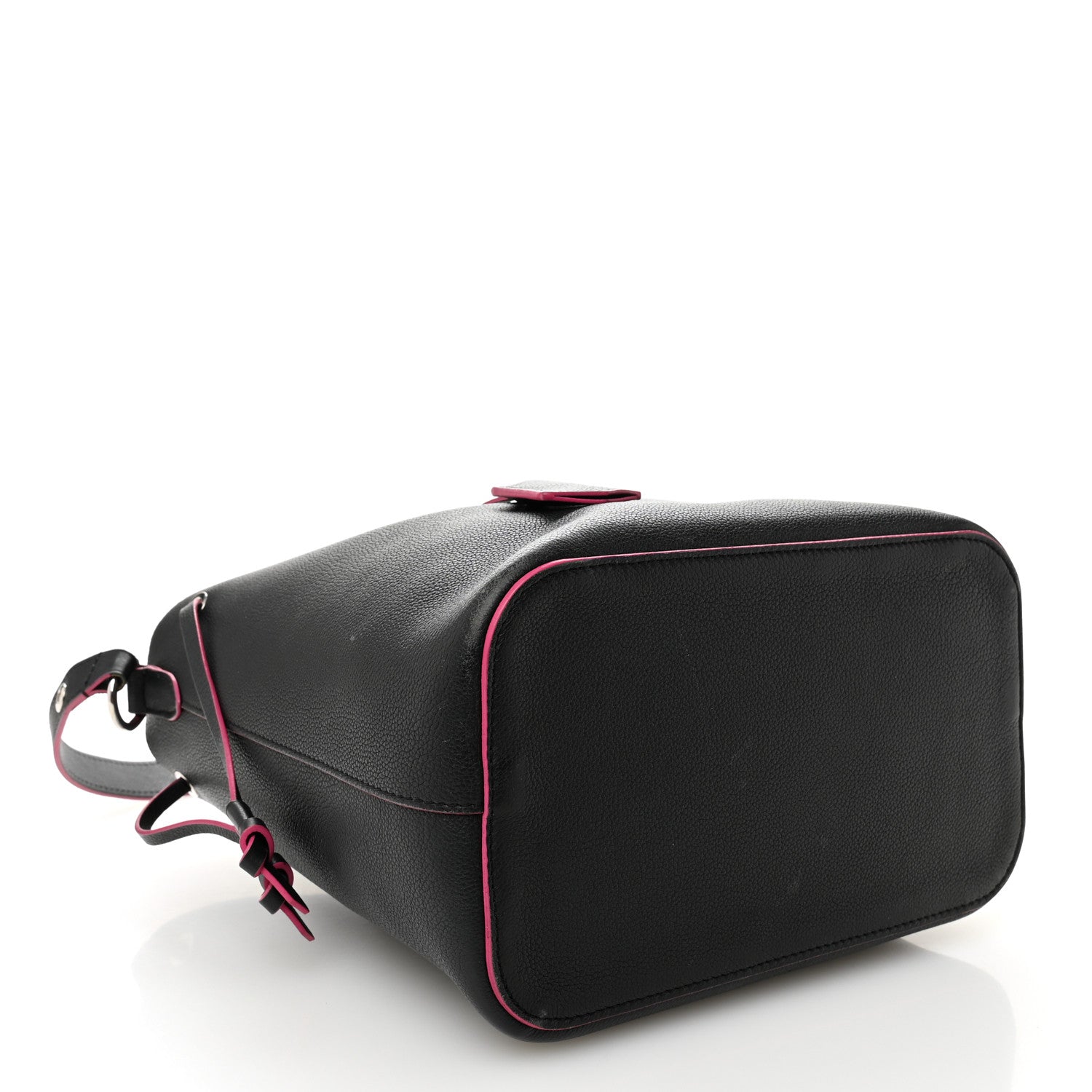 Calfskin Lockme Bucket Black