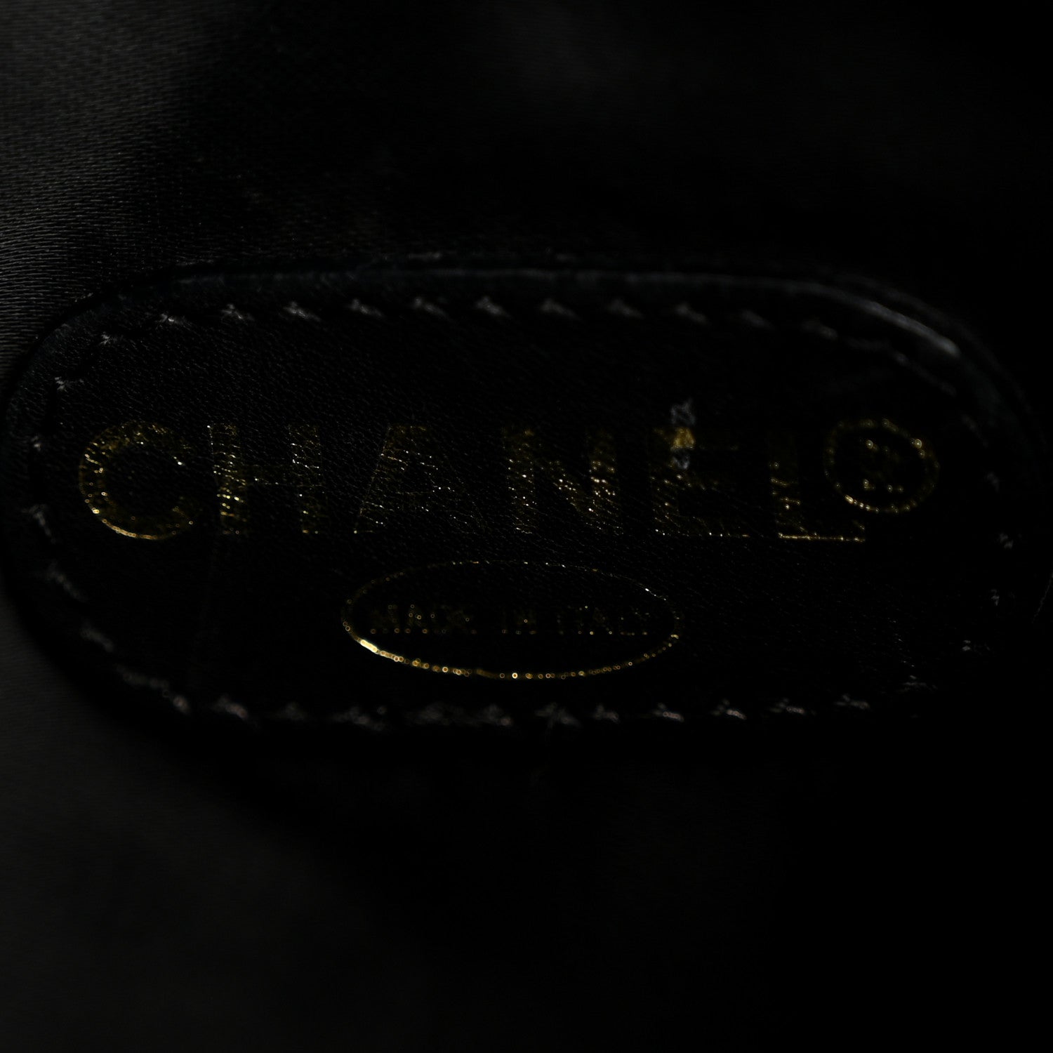 Caviar Logo Shoulder Bag Black