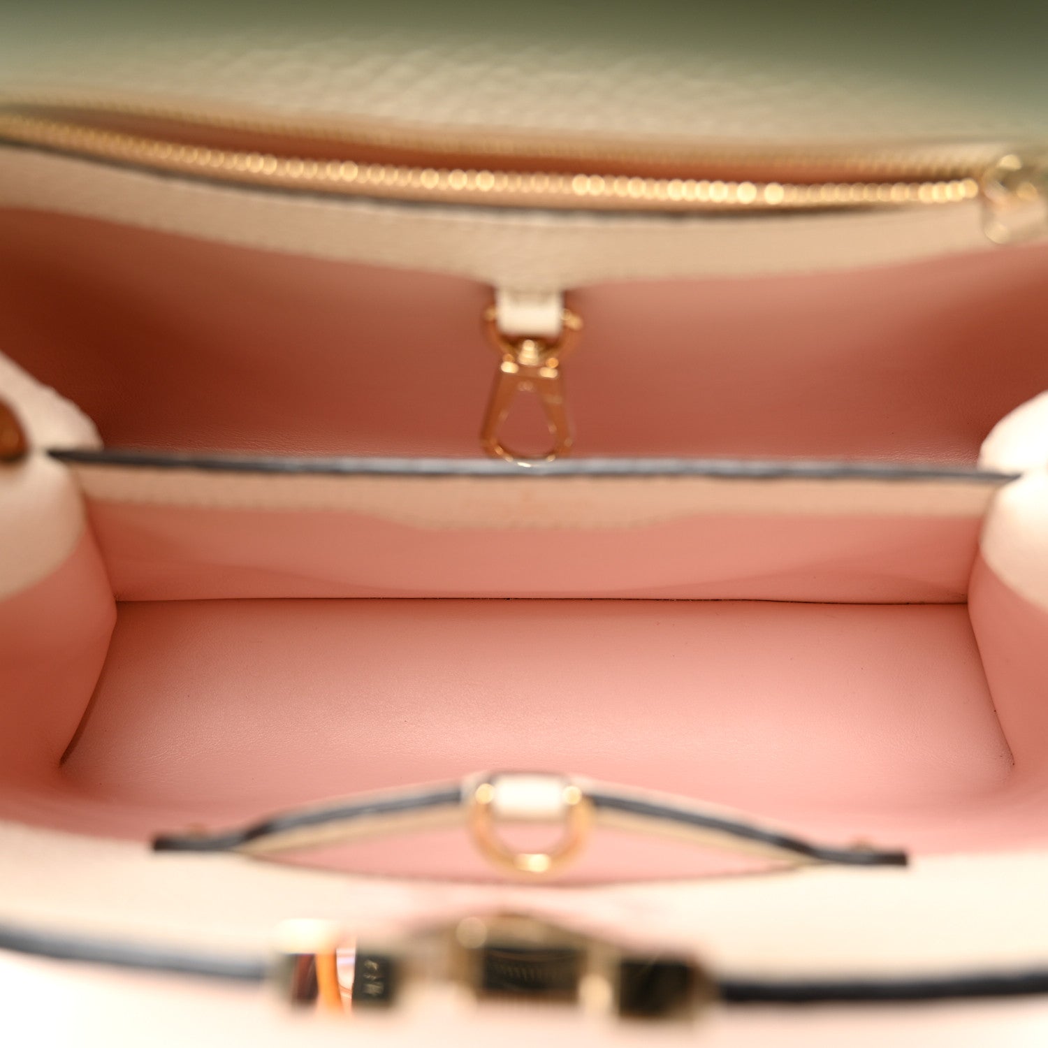 Taurillon Gradient Capucines BB Creme Rose Jade