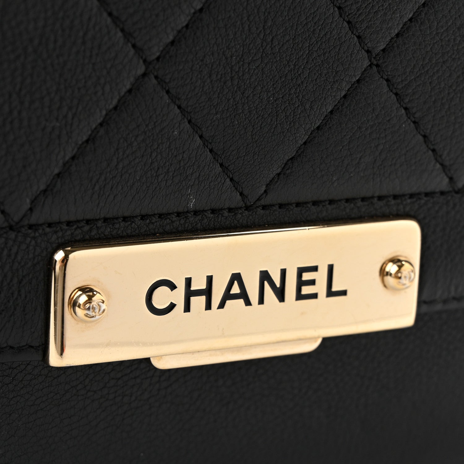 Grained Calfskin Quilted Medium Label Click Flap Bag Black