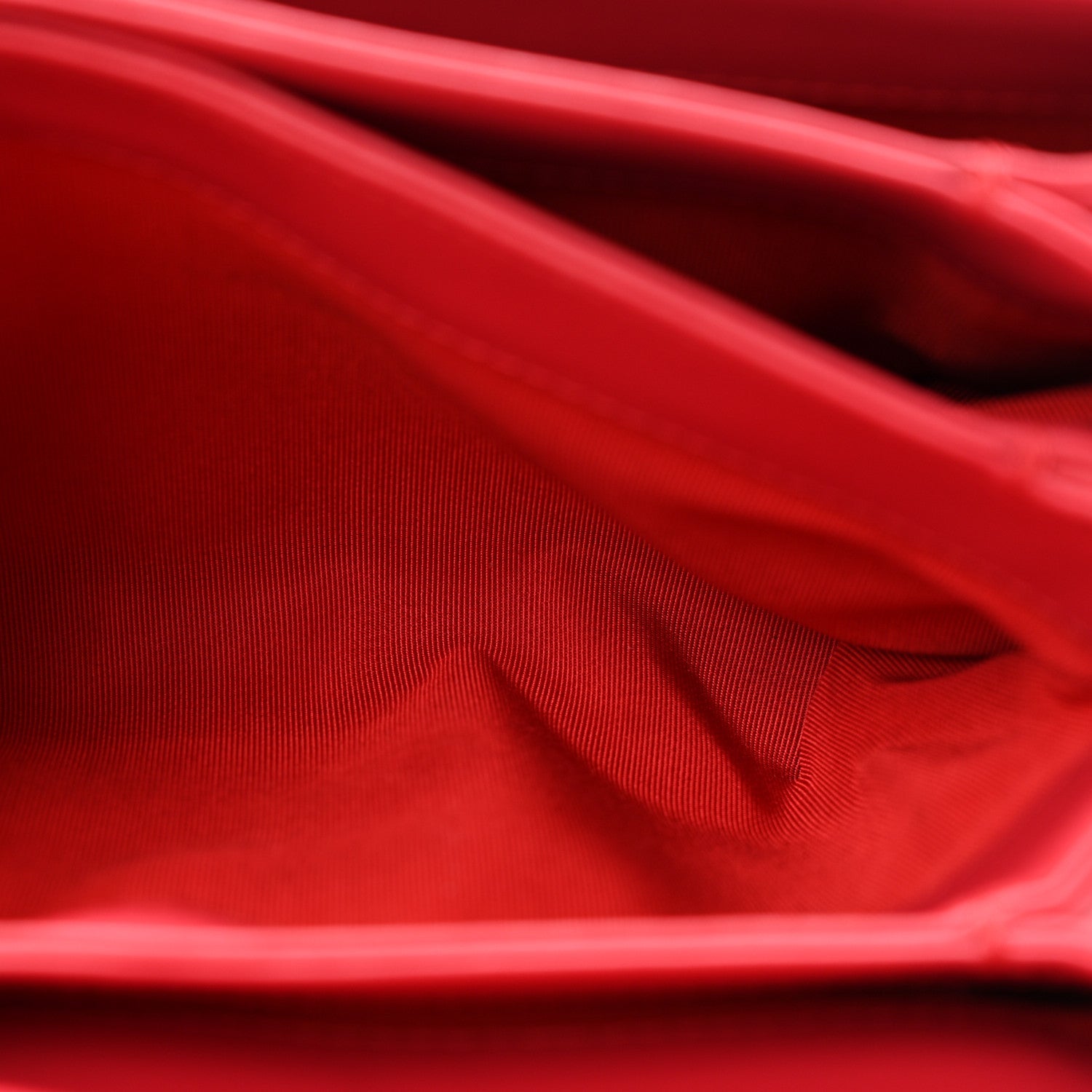 Calfskin Mini Tramezzo Flap Red