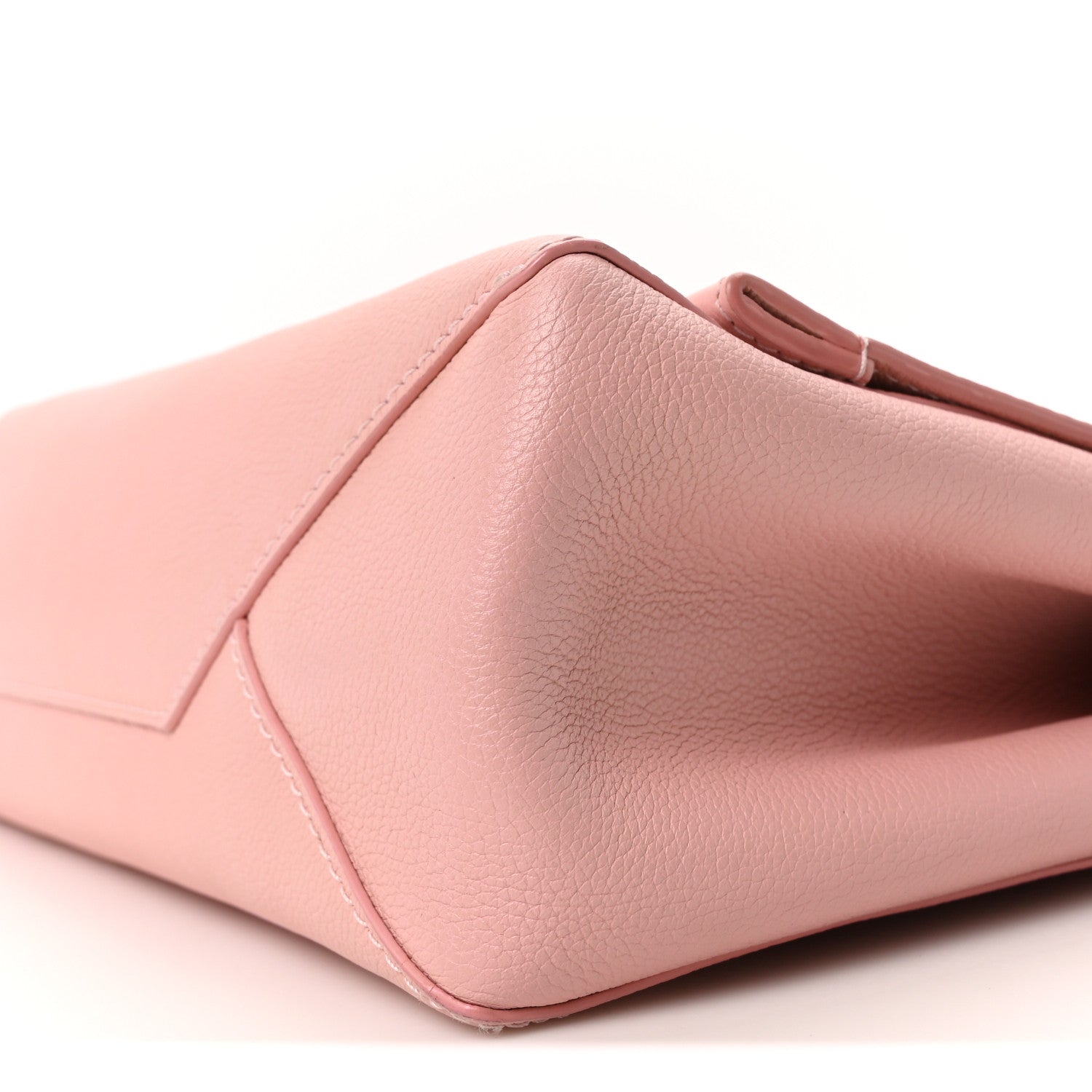 Soft Calfskin Lockme II Top Handle Rose Ballerine