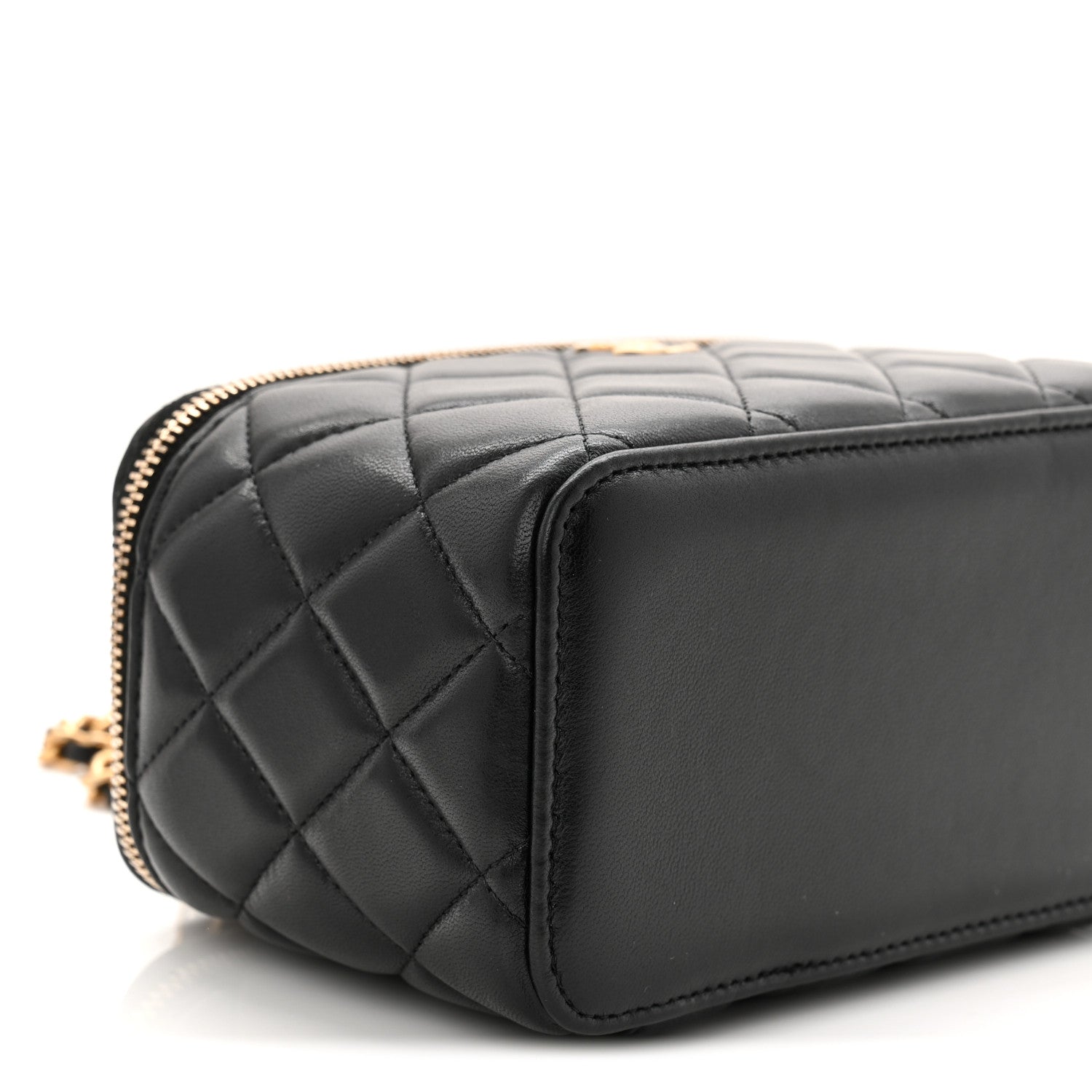 Lambskin Quilted Small Top Handle Vanity Case With Chain Black