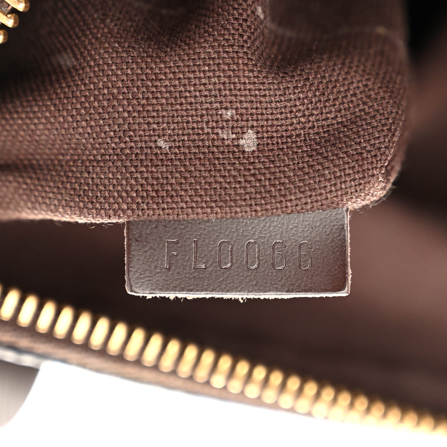 Damier Ebene Pochette Melville