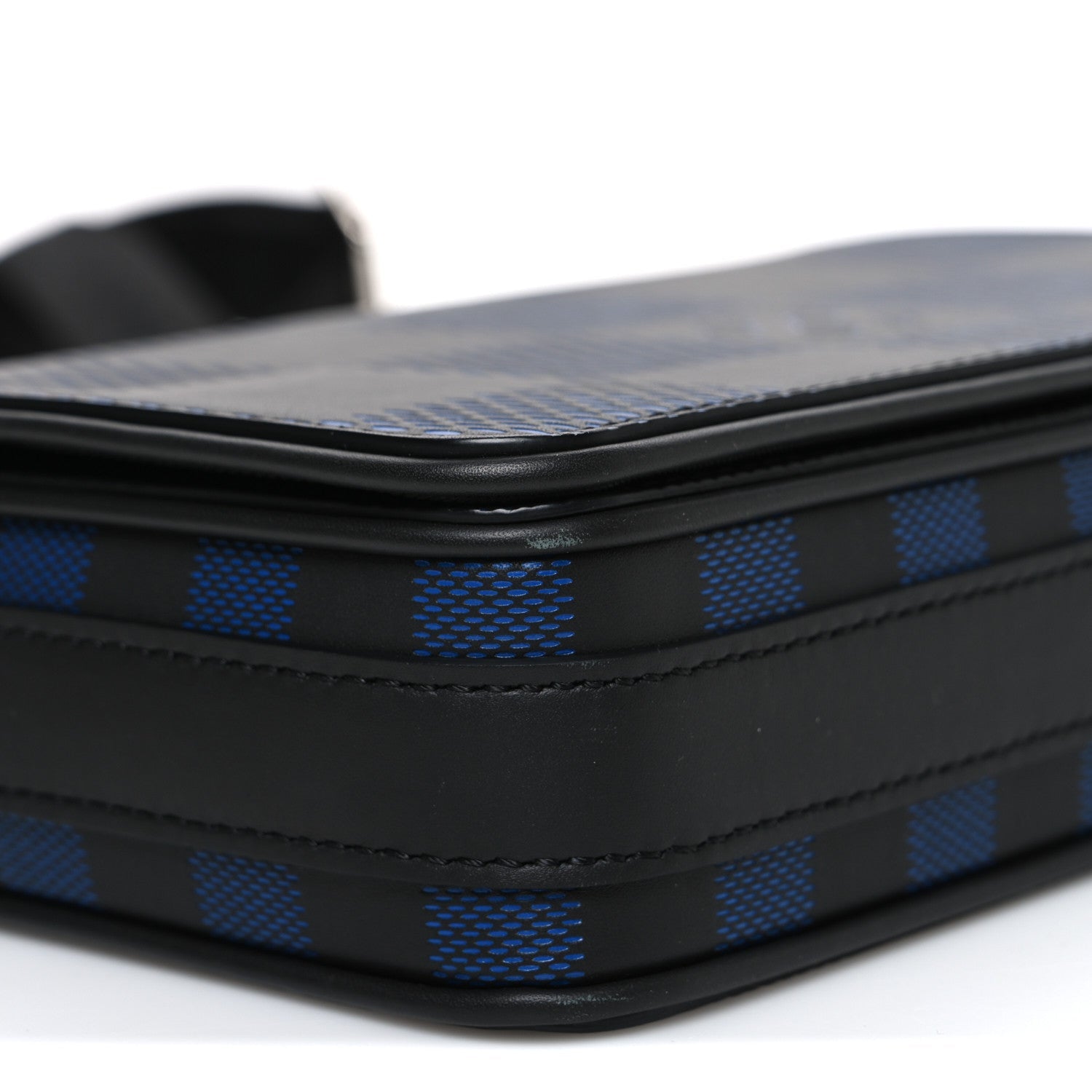 Damier Graphite 3D Studio Messenger Navy