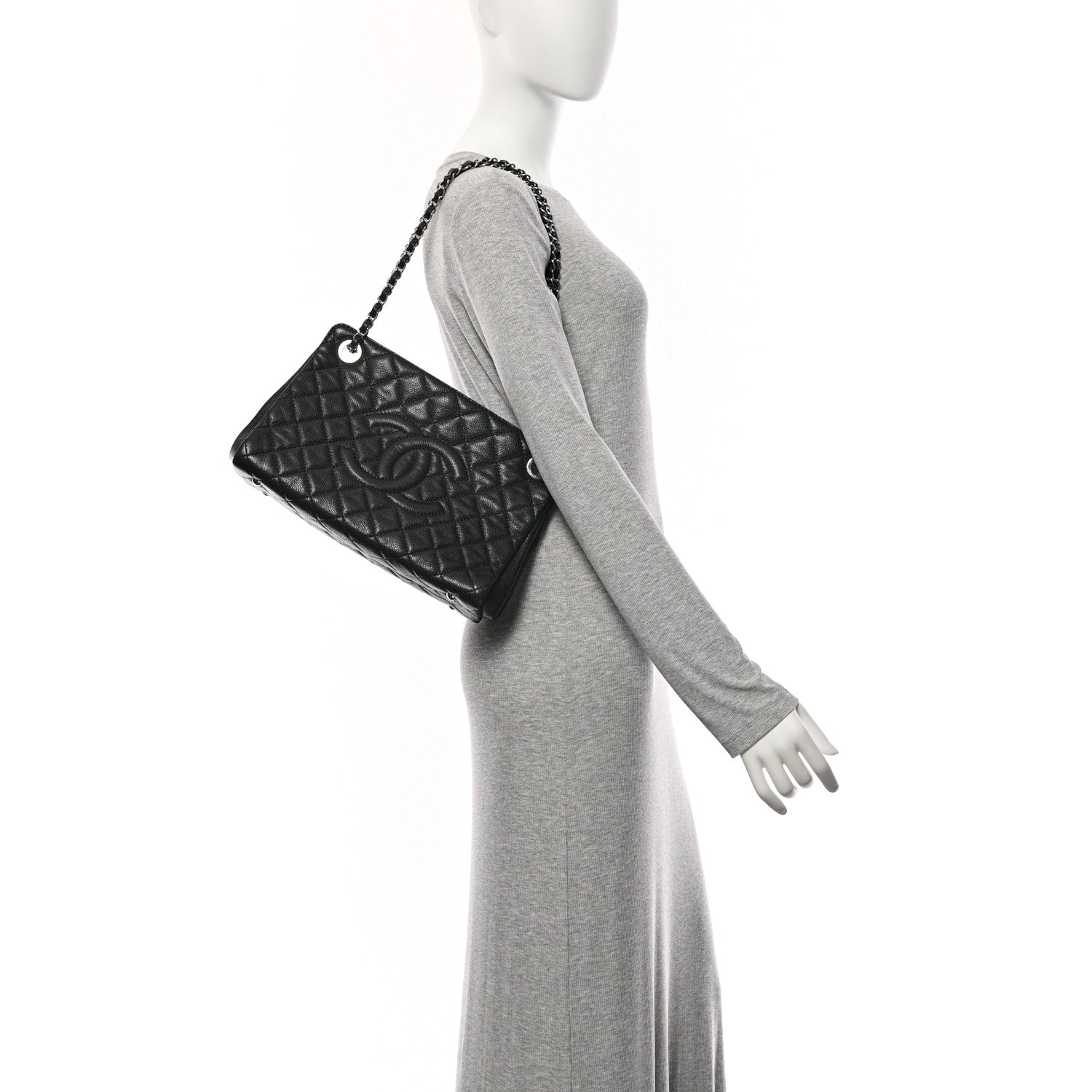 Caviar Quilted CC Timeless Soft Tote Black