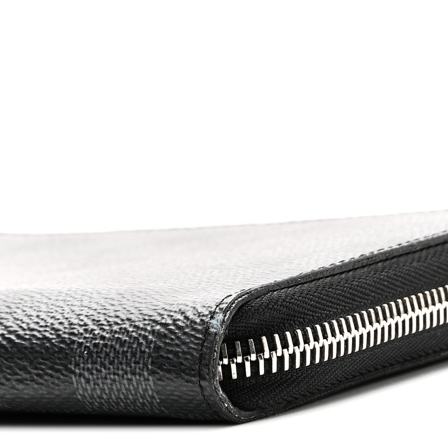 Damier Graphite Zippy Organizer Wallet