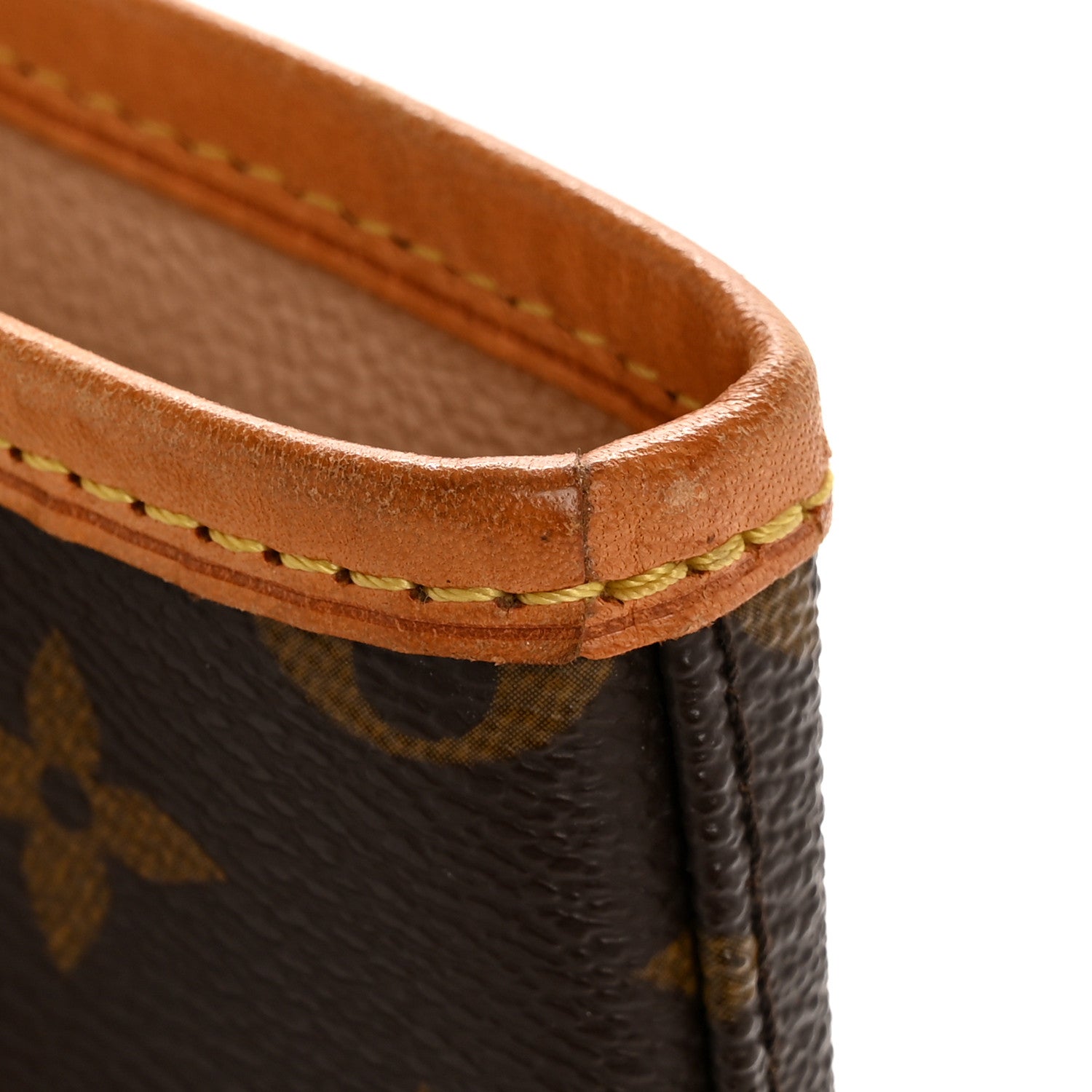 Monogram Petit Bucket 23