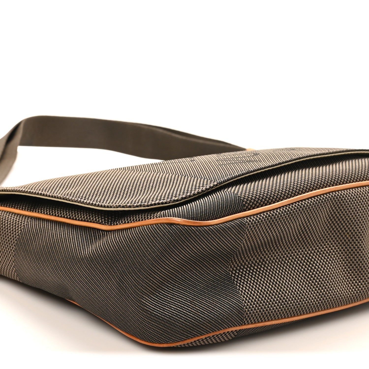 Damier Geant Petit Messenger Bag Terre