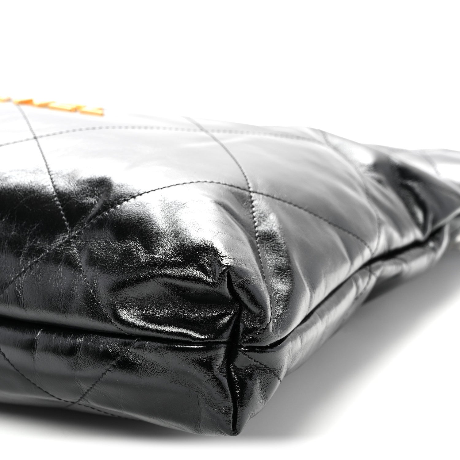 Shiny Calfskin Quilted Chanel 22 Black