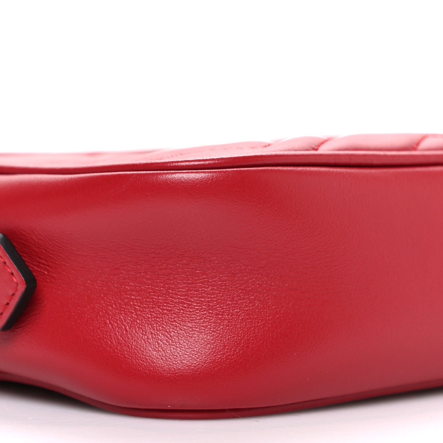 Calfskin Matelasse Mini GG Marmont Chain Shoulder Bag Hibiscus Red