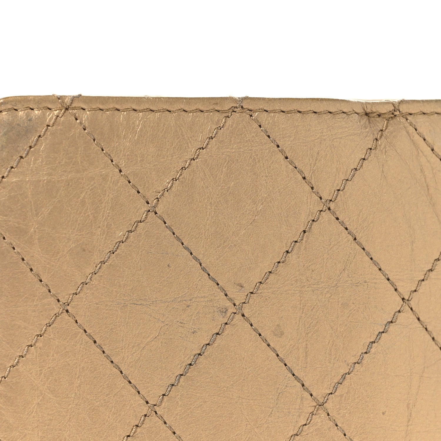 Metallic Calfskin Quilted Brilliant Zipped Pocket Wallet Gold