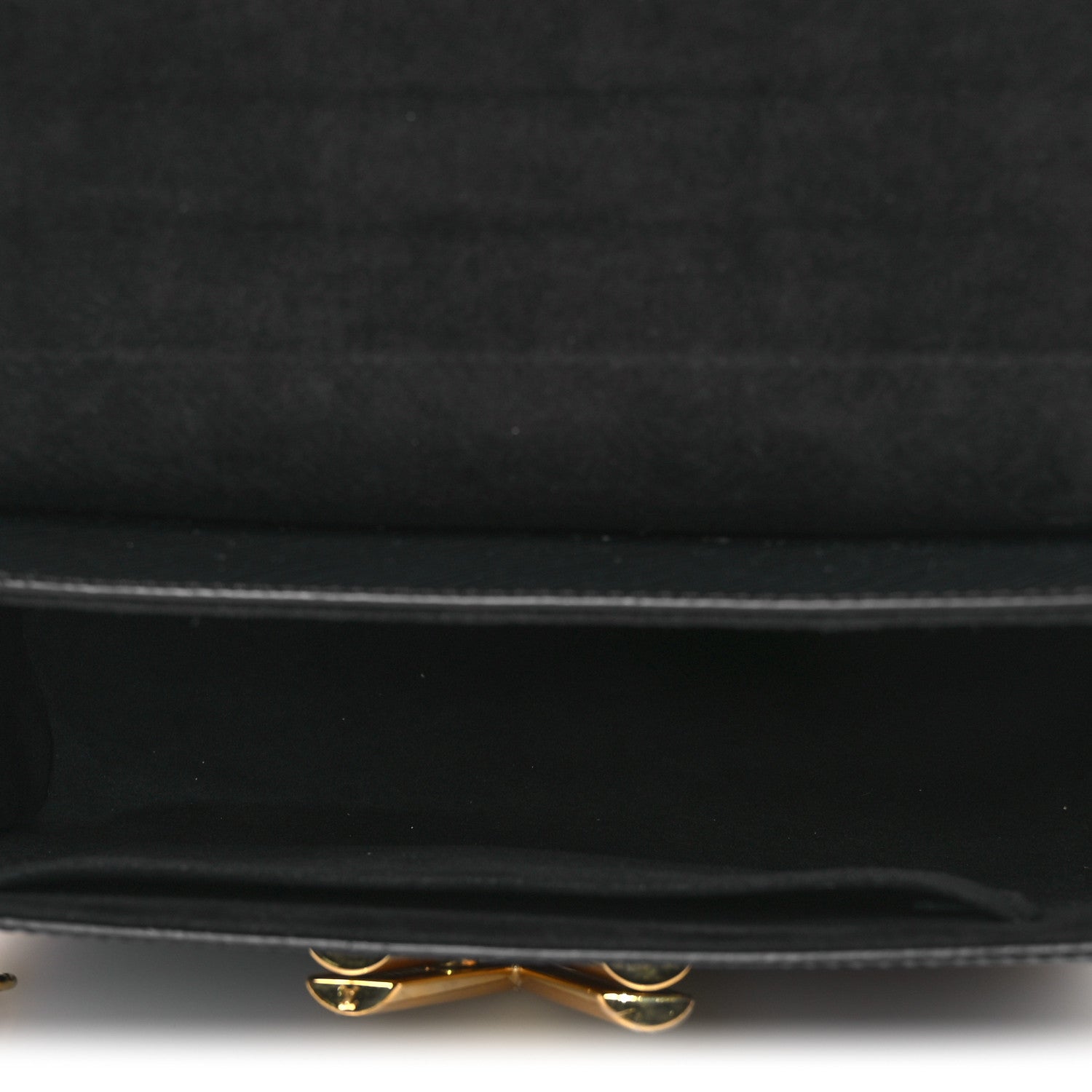 Epi Twist Shoulder Bag MM Black