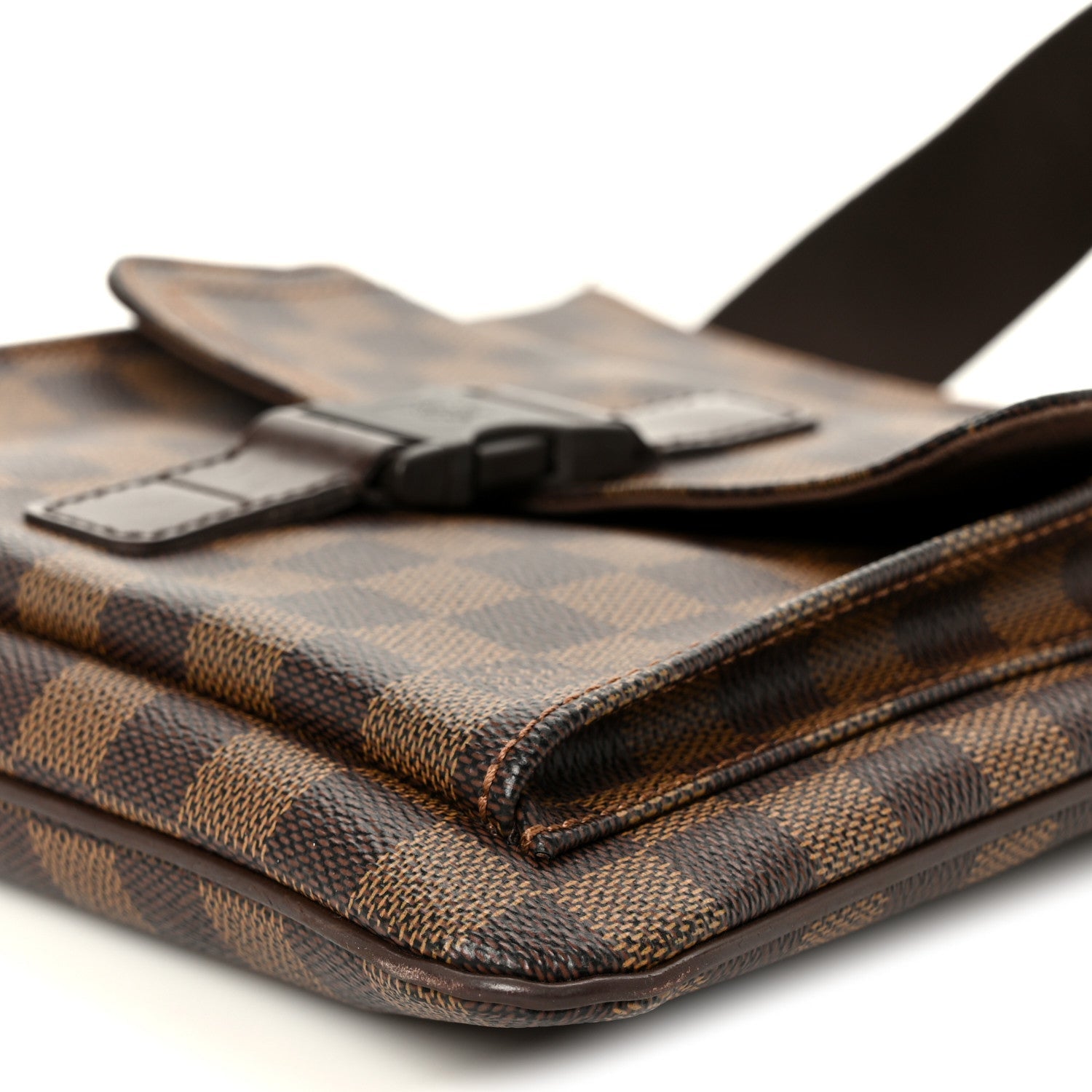 Damier Ebene Pochette Melville