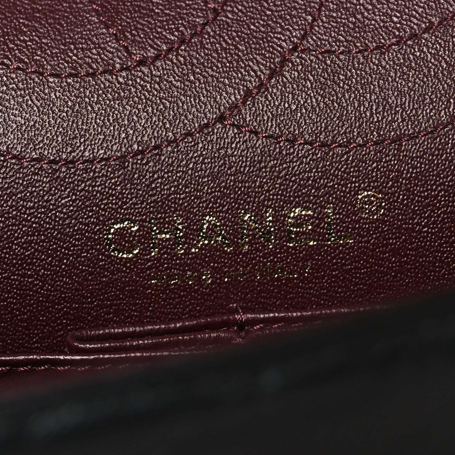 Aged Calfskin Chevron Quilted 2.55 Reissue 226 Flap  Black