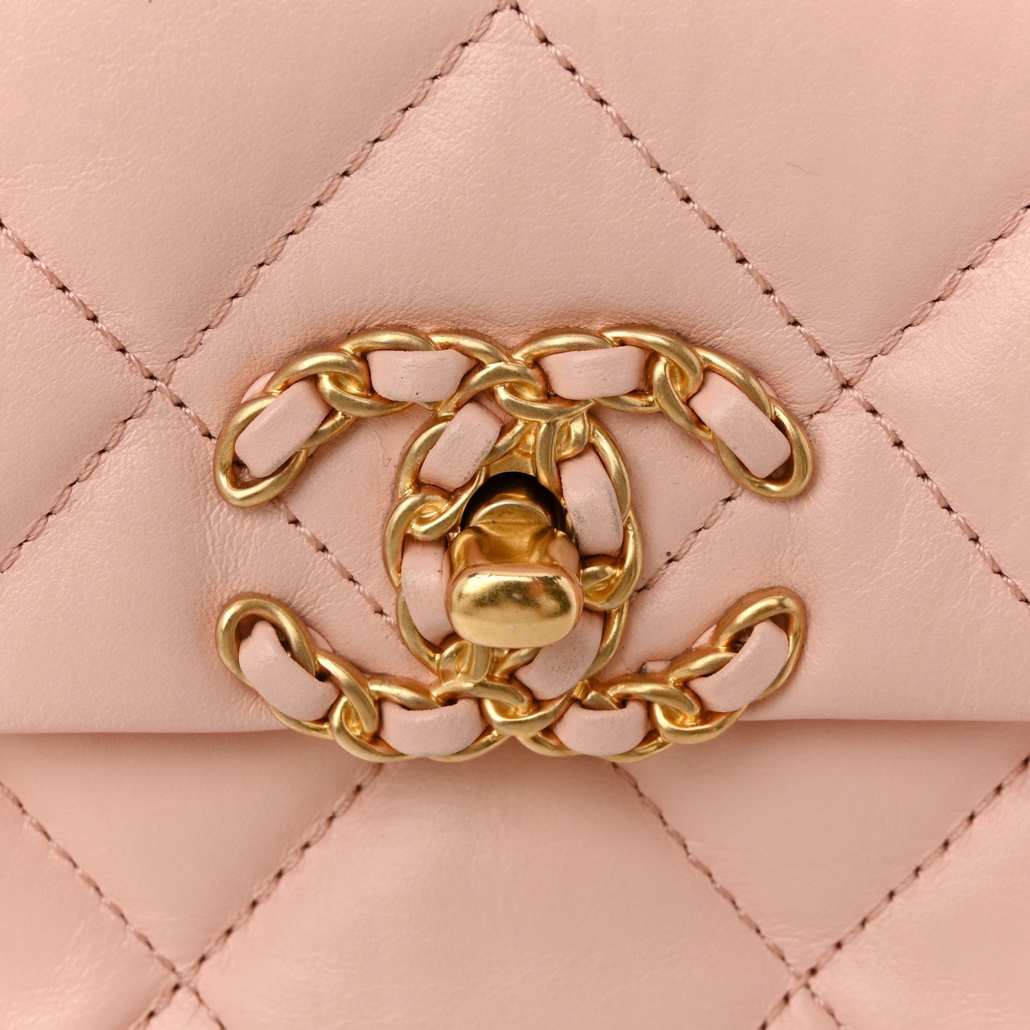 Crumpled Calfskin Quilted Braided CC Flap Light Pink