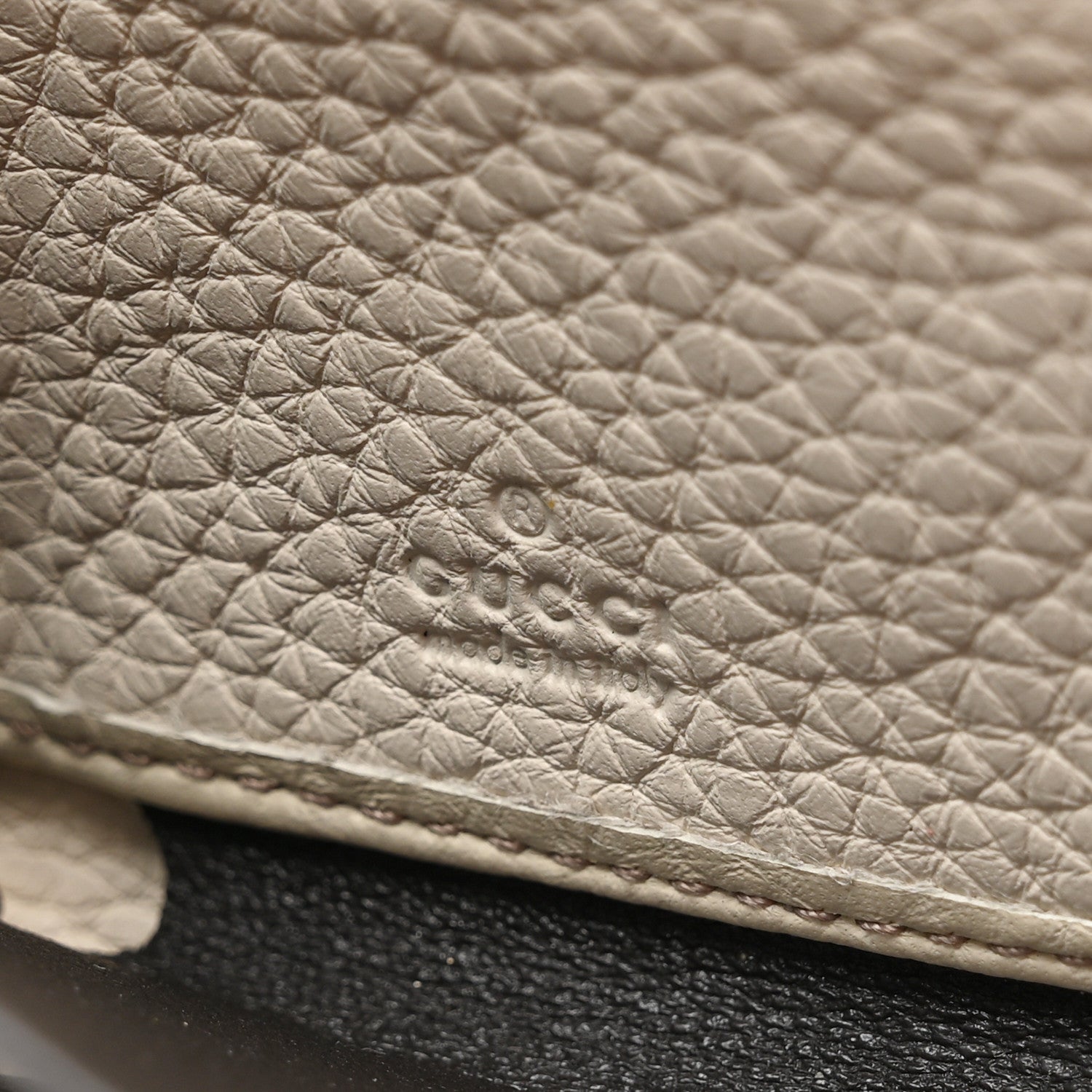 Pebbled Calfskin Soho Zip Around Wallet Off White