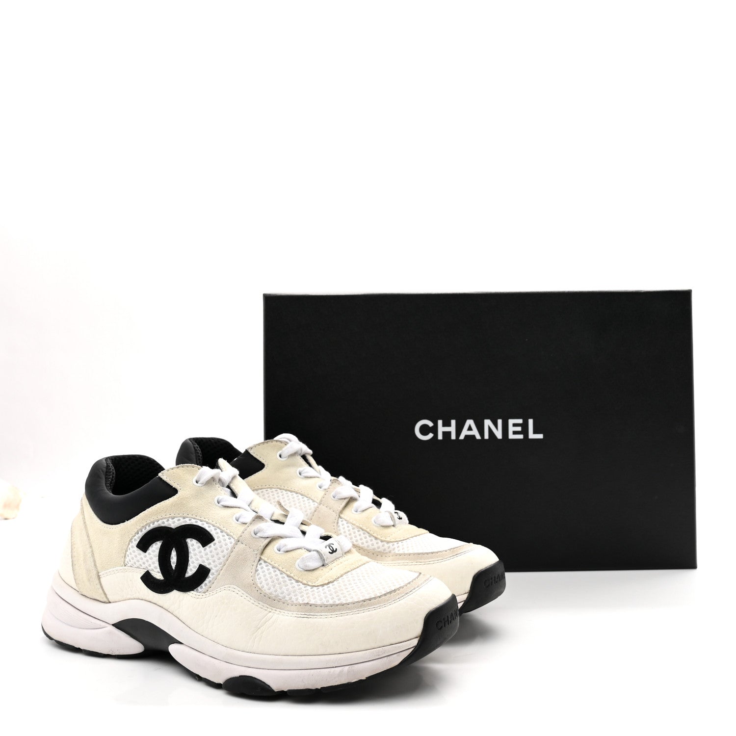 Mesh Suede Calfskin Grained Calfskin Womens CC Sneakers 39.5 White Black