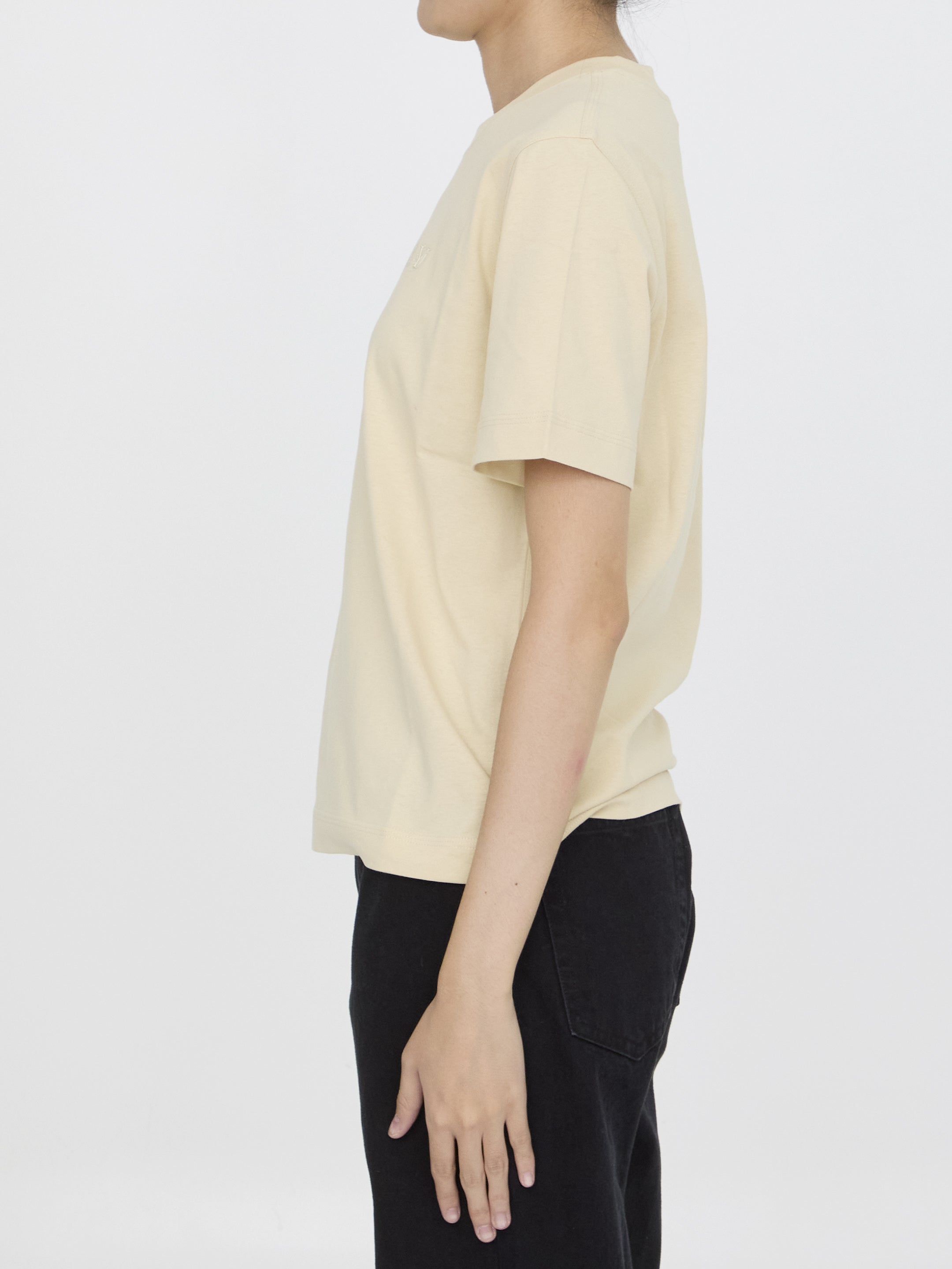 t-shirt with paisley logo