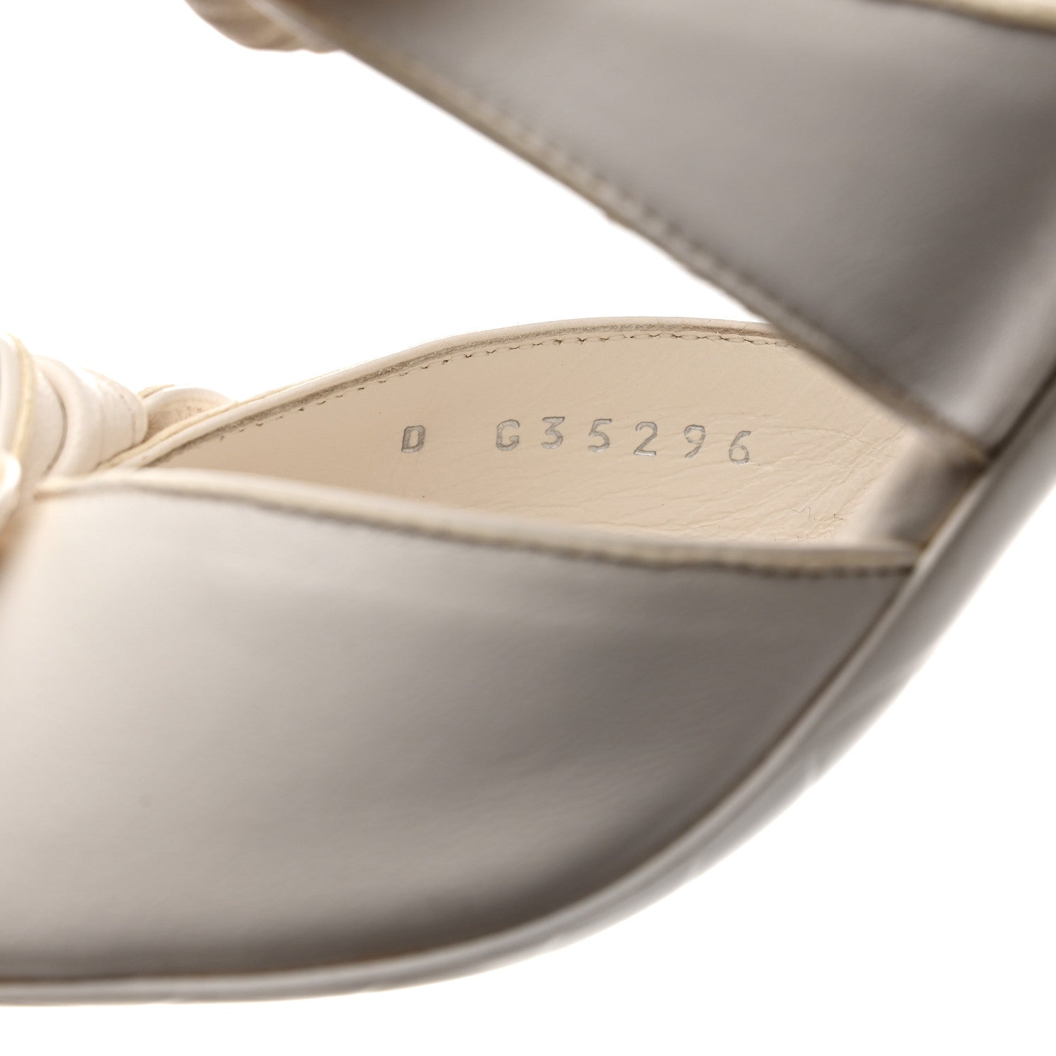 Lambskin Bow CC Sandal Pumps 38 White