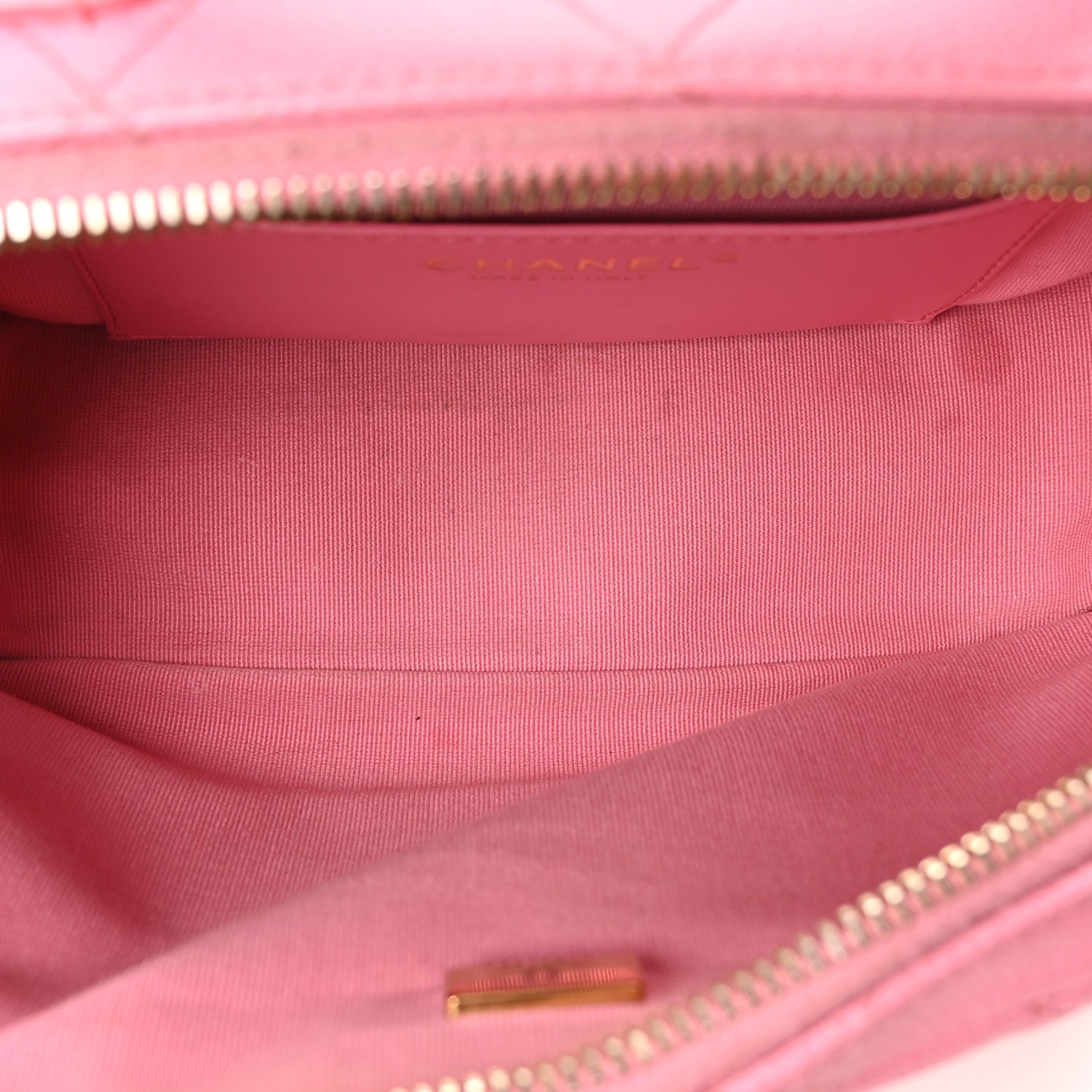 Caviar Quilted Small Top Handle Vanity Case Pink