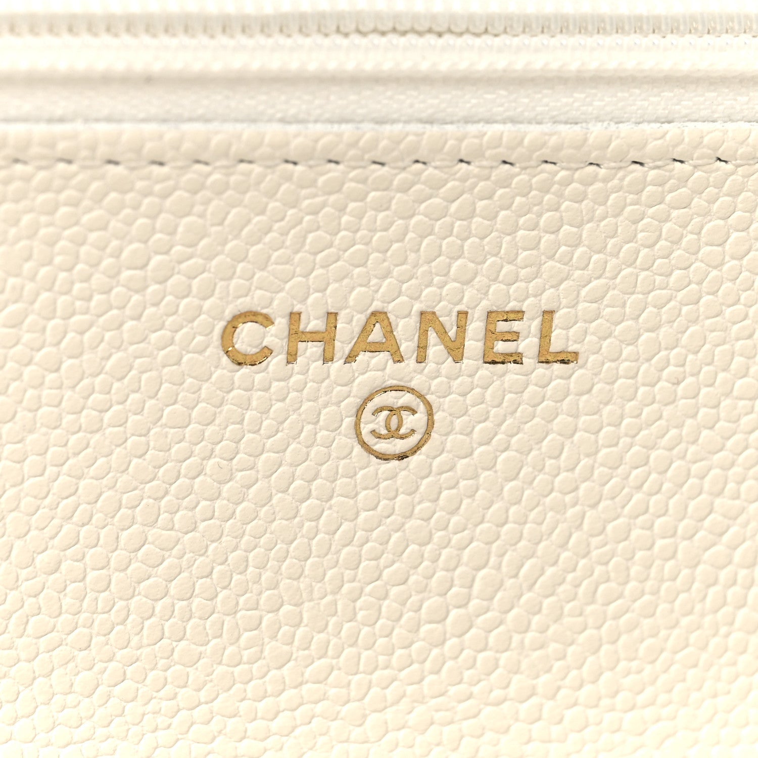 Caviar Quilted Wallet On Chain WOC White
