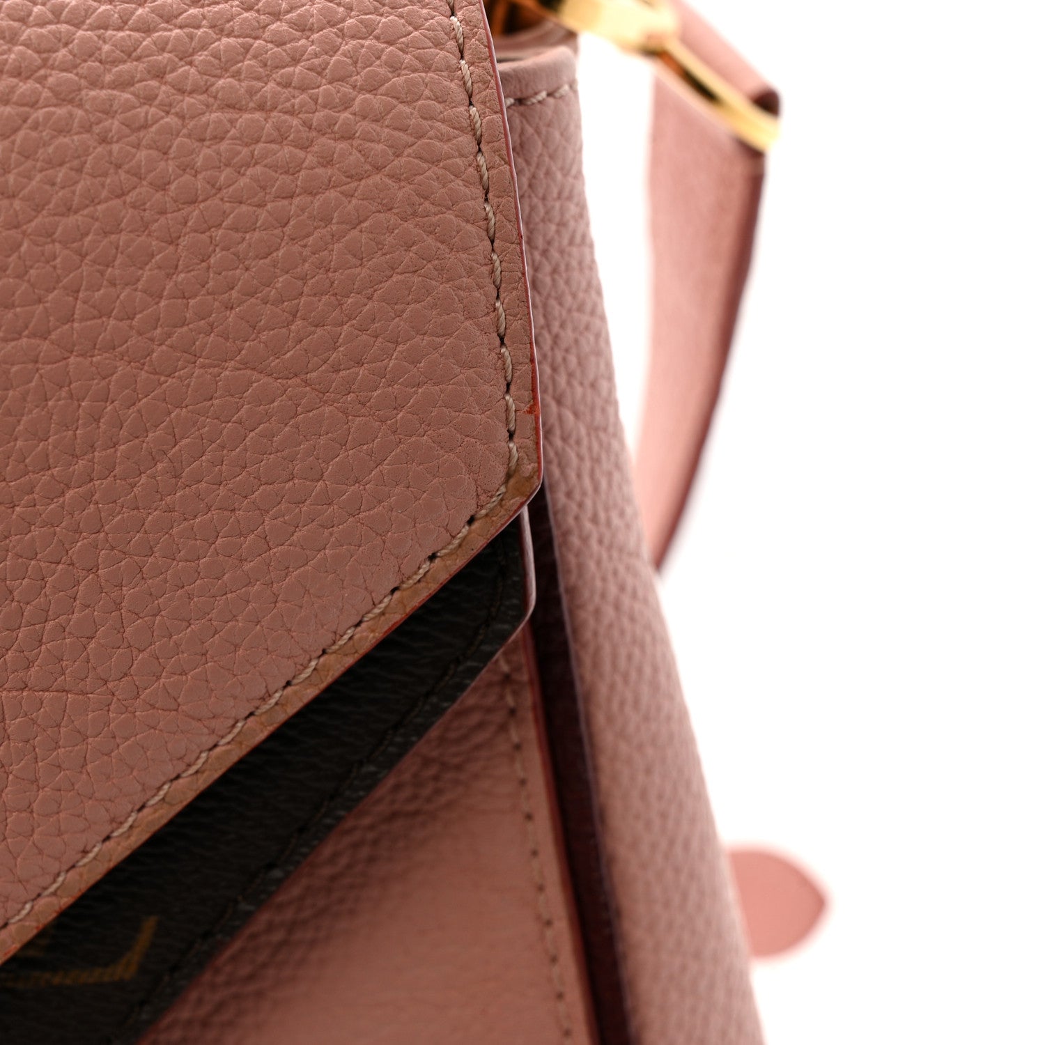 Grained Calfskin Monogram Double V Rose Poudre