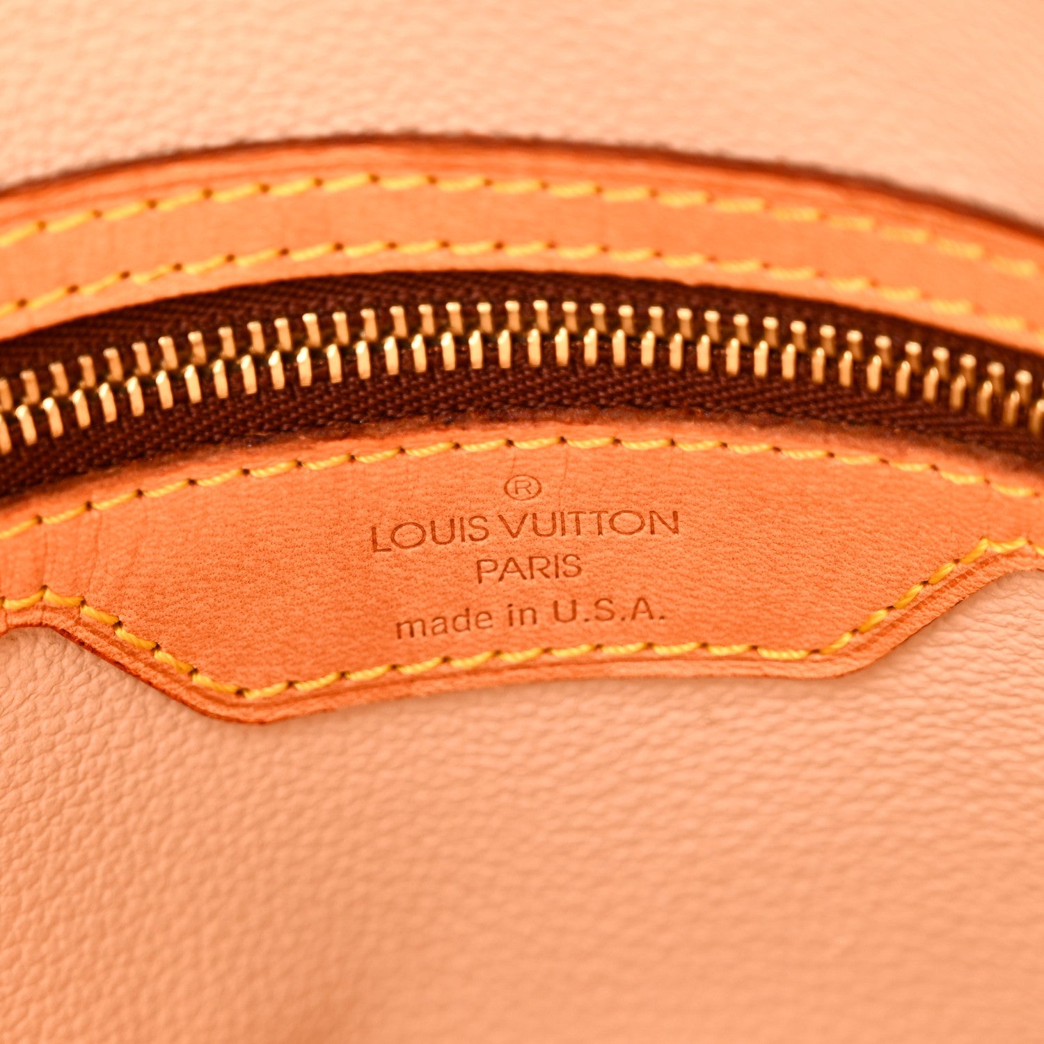 Monogram Petit Bucket 23