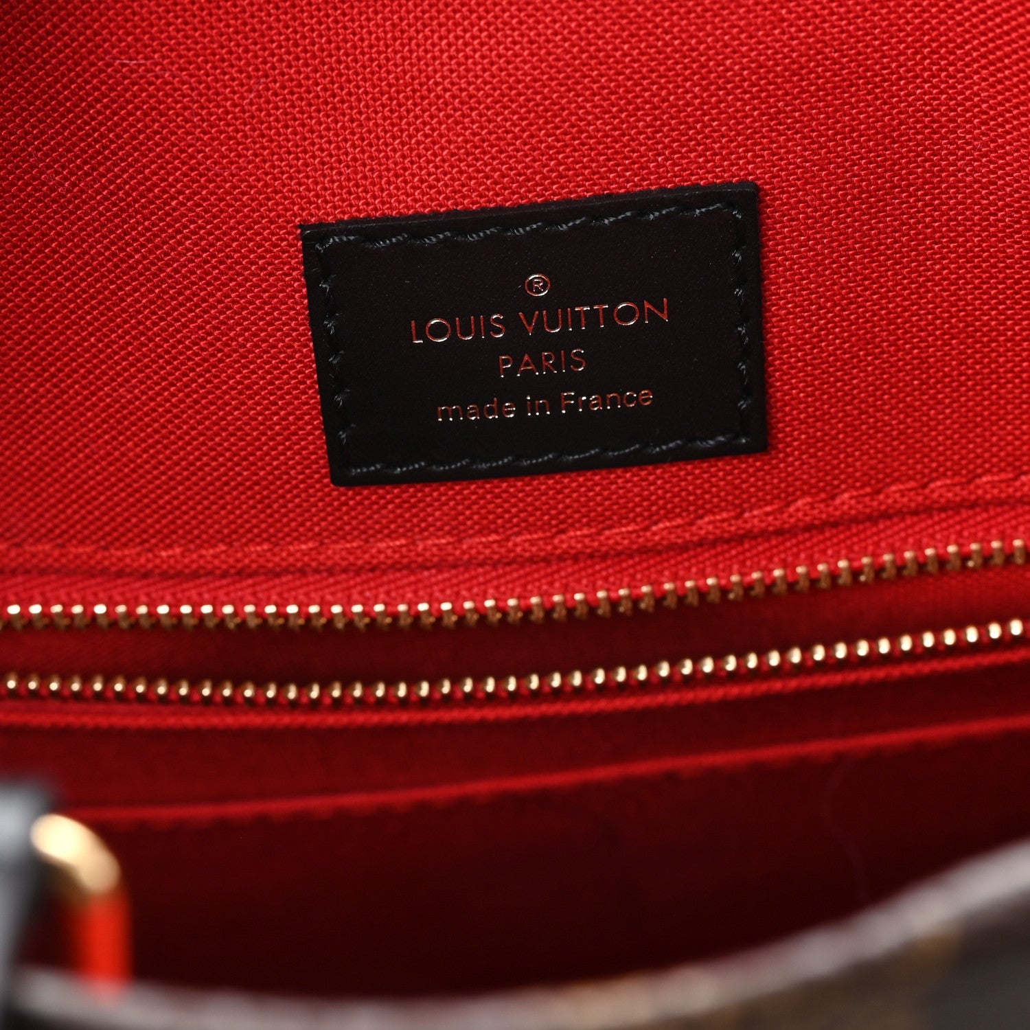 Reverse Monogram Giant Onthego MM