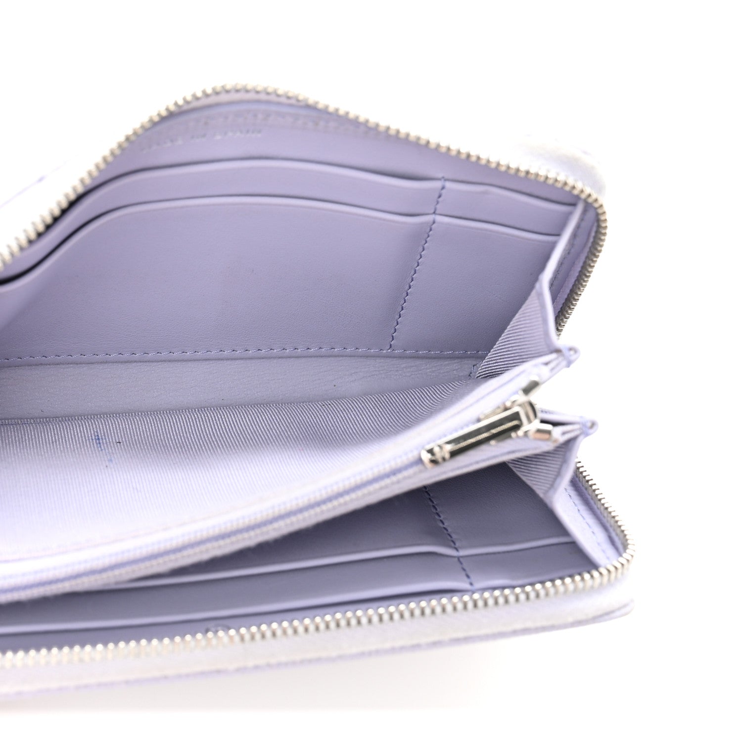 Caviar Quilted Medium Zip Around Wallet Light Purple