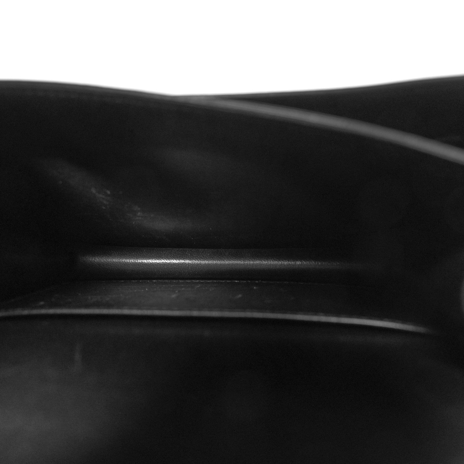Swift Constance 18 Black