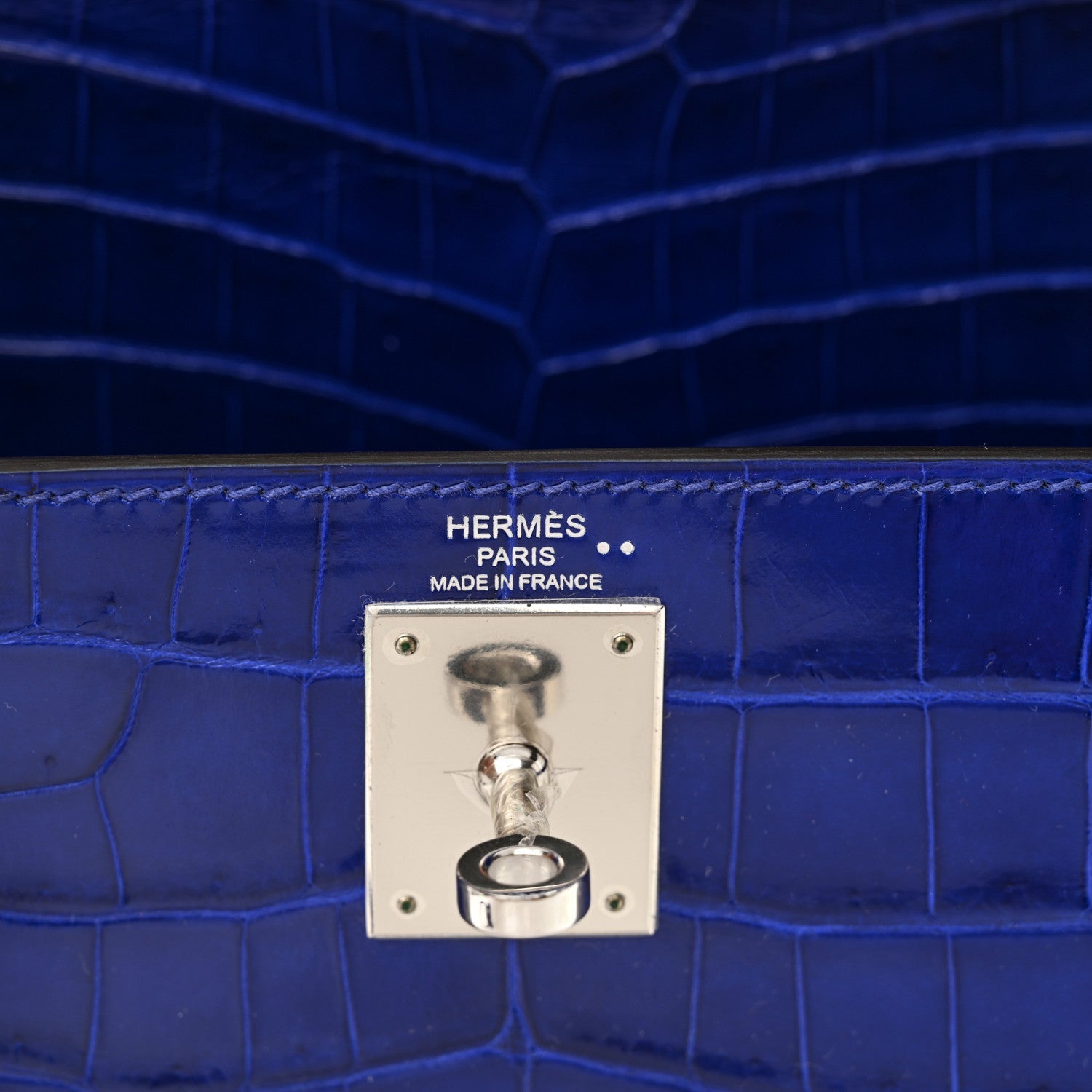 Shiny Niloticus Crocodile Kelly Sellier 28 Bleu Electrique