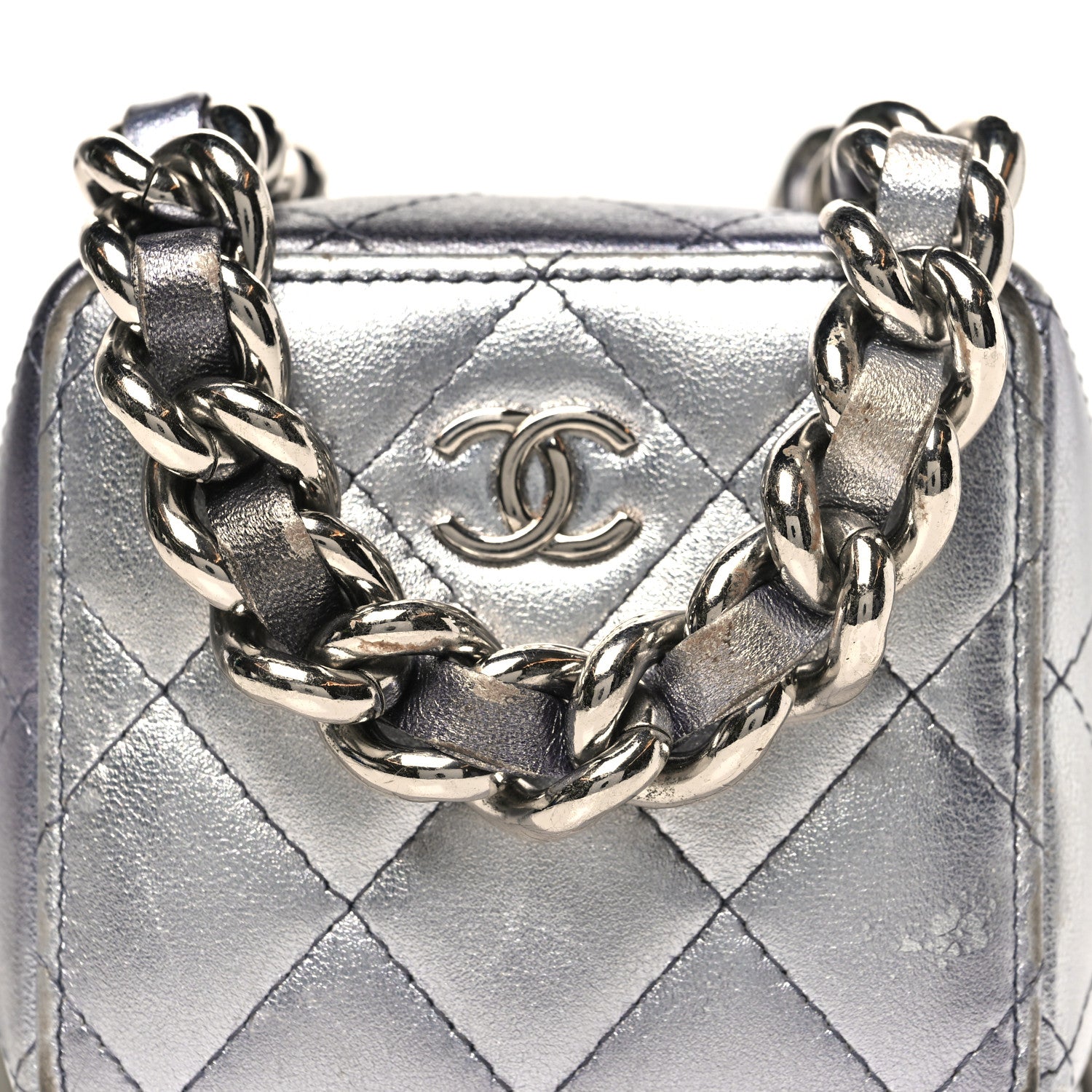 Gradient Metallic Lambskin Quilted Like A Wallet Clutch With Chain Silver Purple