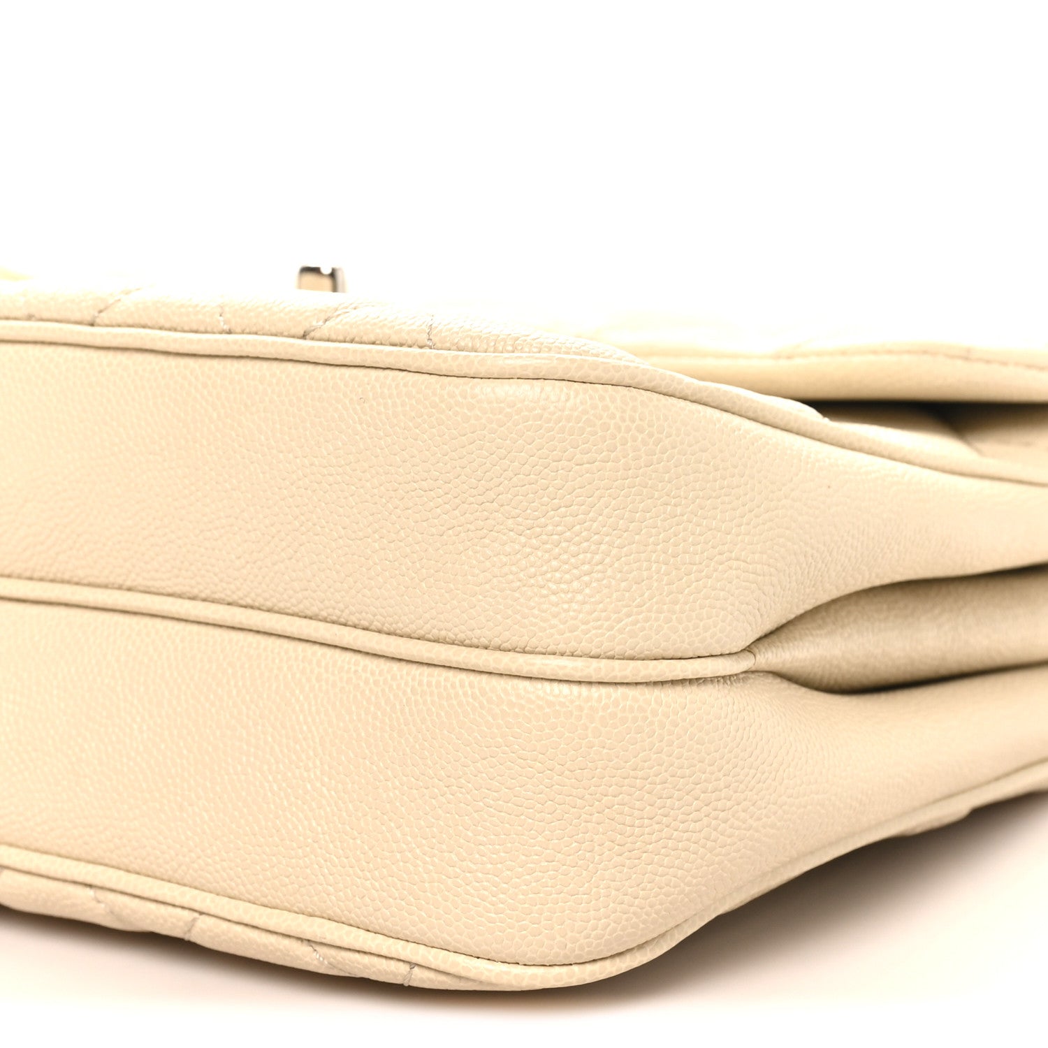 Caviar Quilted Medium Urban Companion Flap Ivory