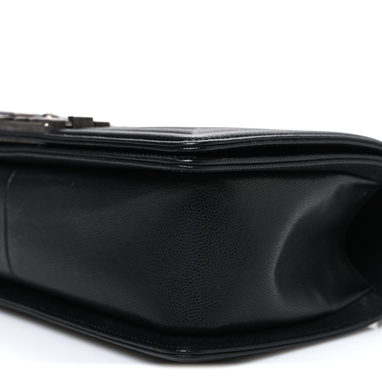 Iridescent Caviar Quilted Medium Boy Flap Black