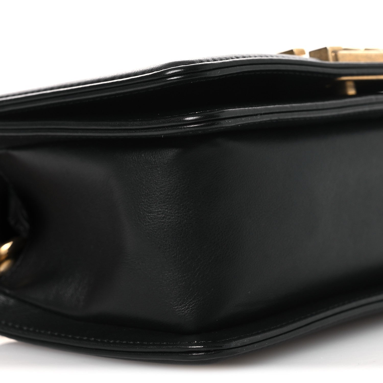 Calfskin Chevron Quilted Medium Boy Flap Black