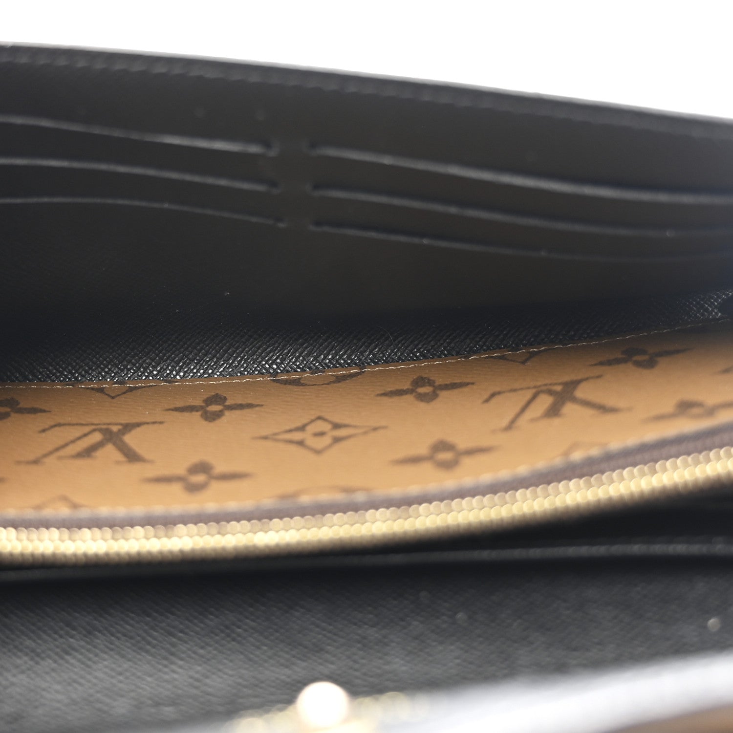 Reverse Monogram Giant Sarah Wallet