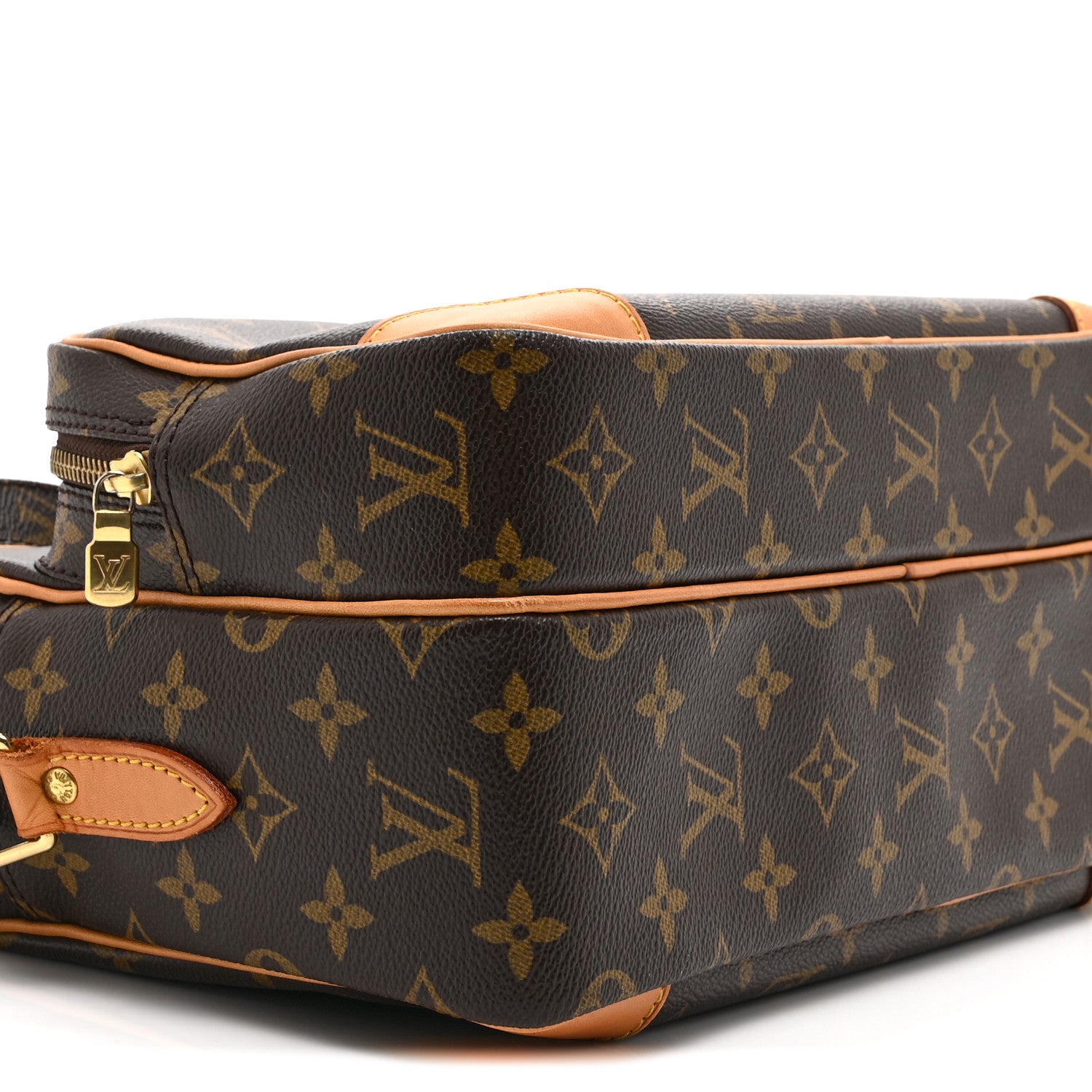 Monogram Nil 28